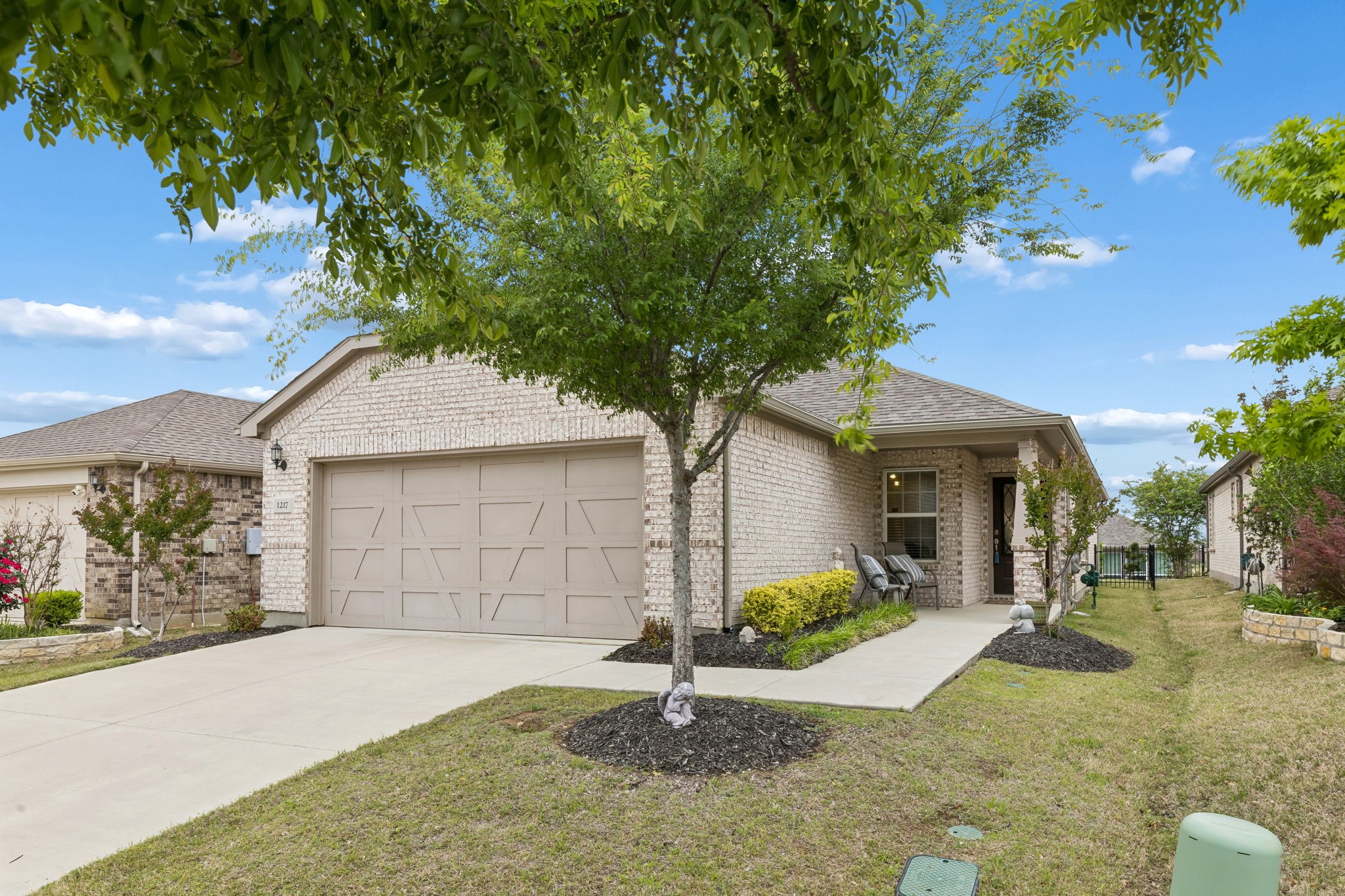Property photo 01 of 1217 Revolution Drive Little, Elm, TX 76227 | MLS #21234385
