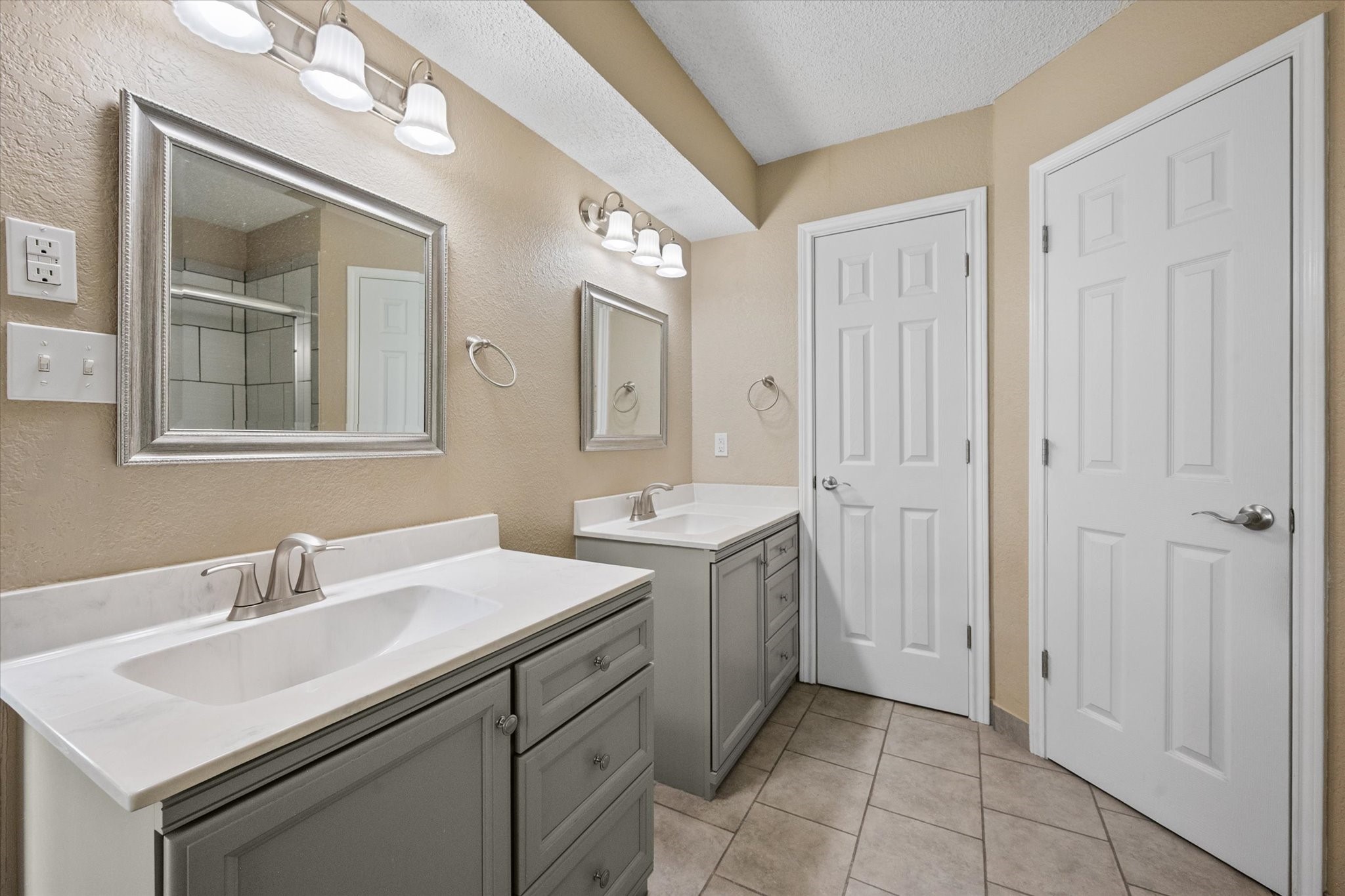 1536 Stratford Drive, Mansfield, TX, 76063