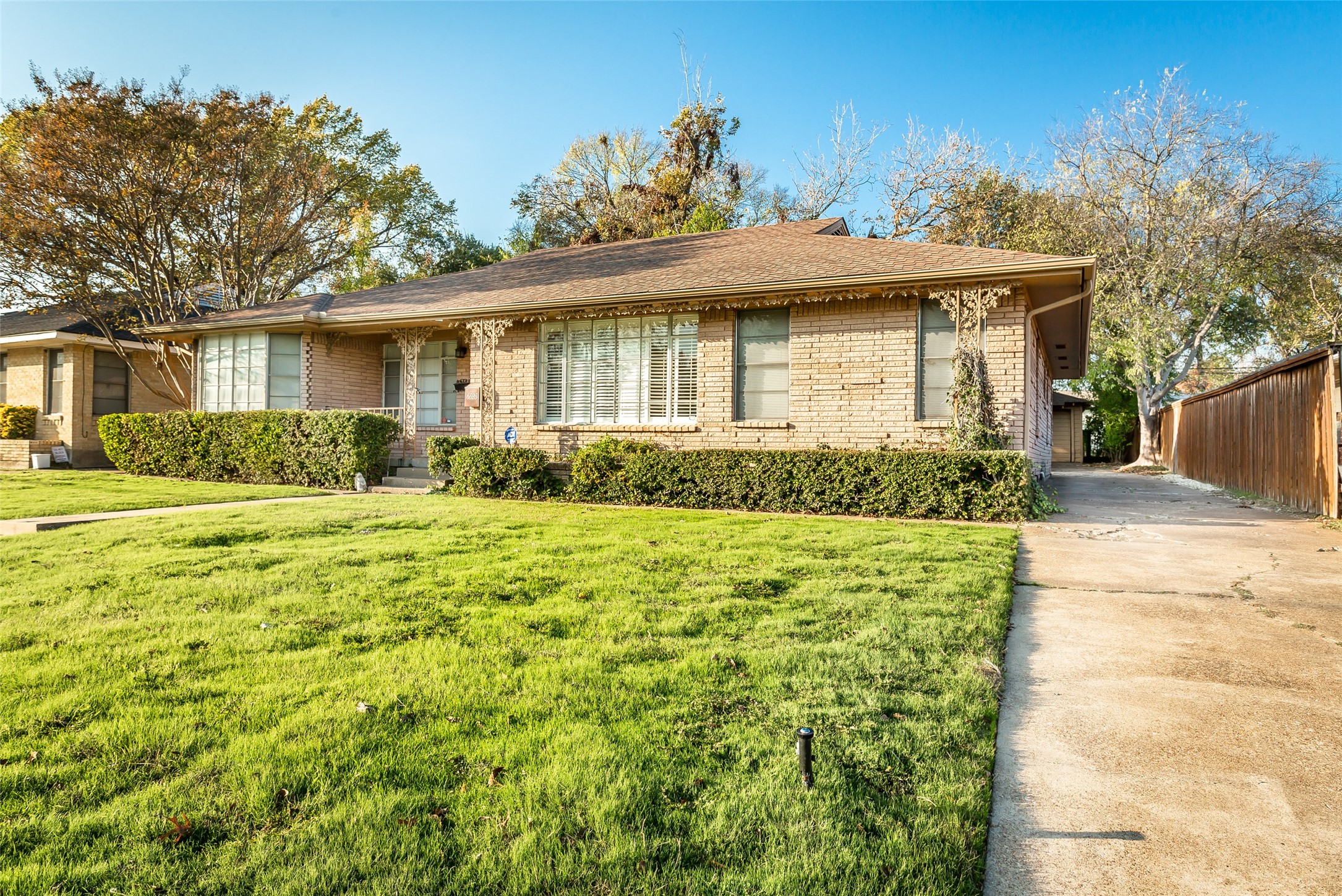 6523 E Mockingbird Lane, Dallas, TX, 75214