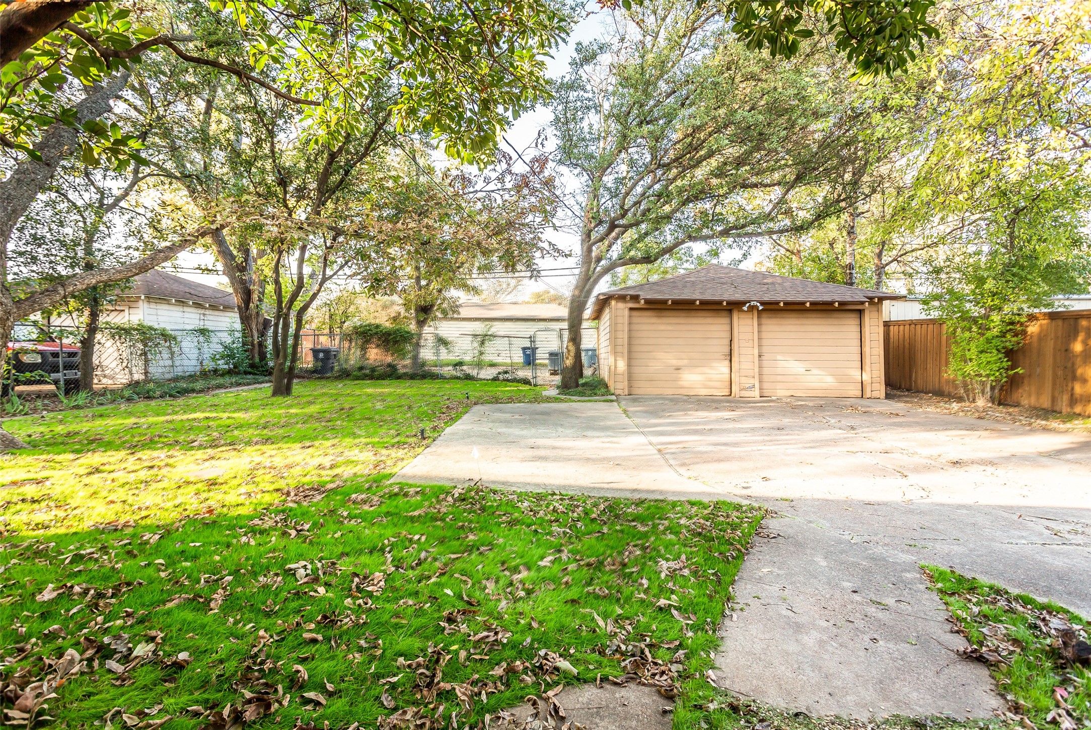 6523 E Mockingbird Lane, Dallas, TX, 75214