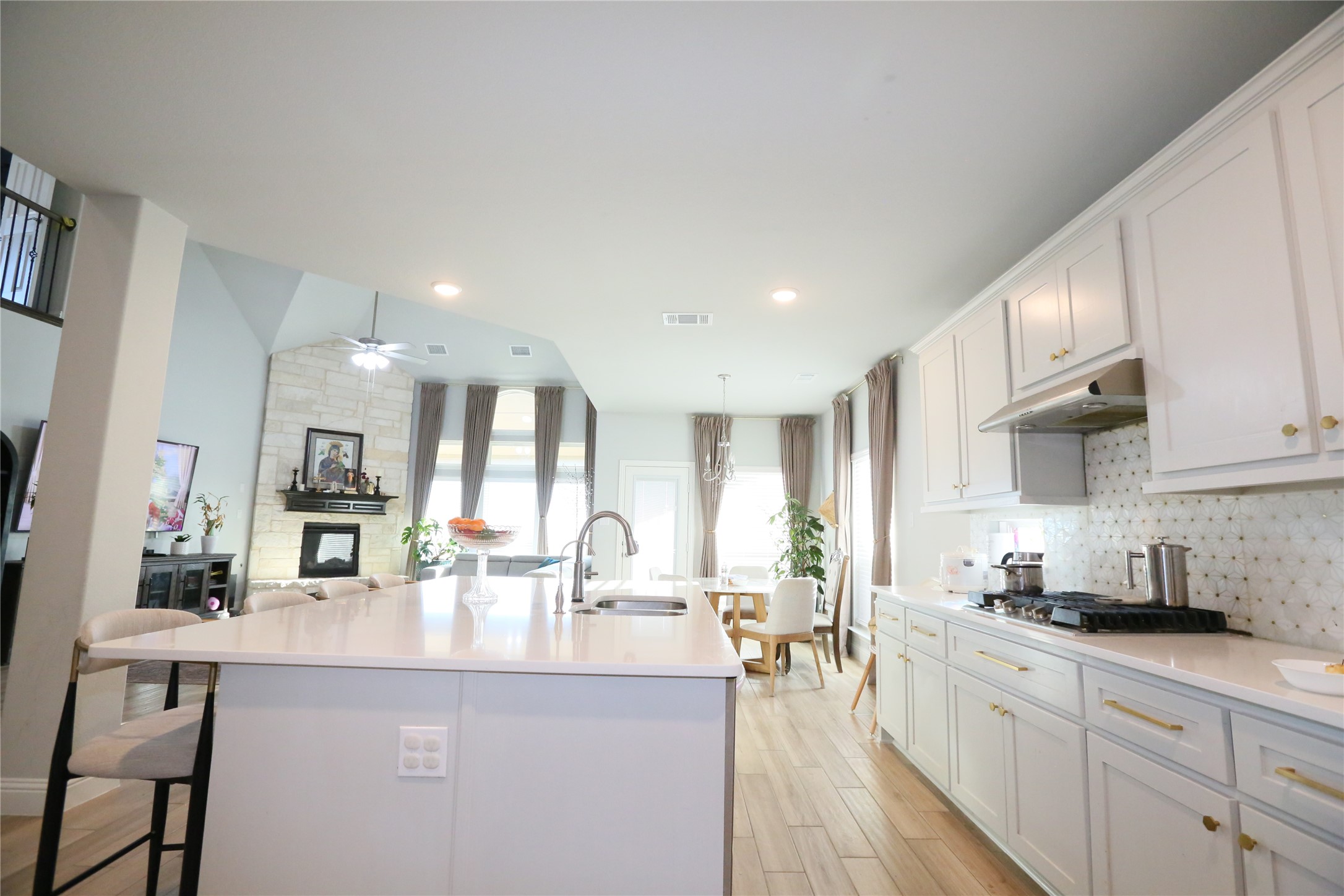 6713 Rockshire Drive, Fort Worth, TX, 76123
