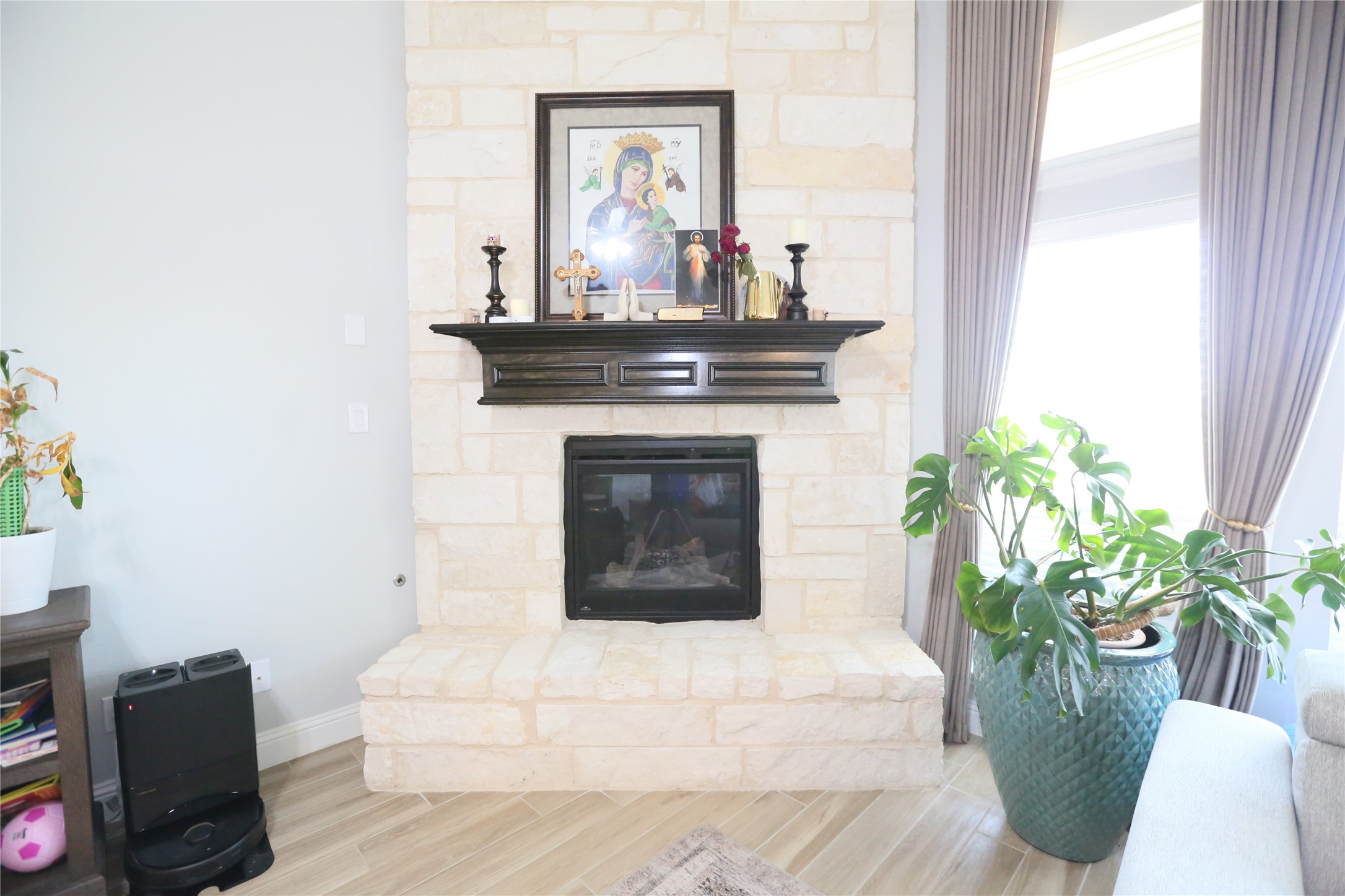 6713 Rockshire Drive, Fort Worth, TX, 76123