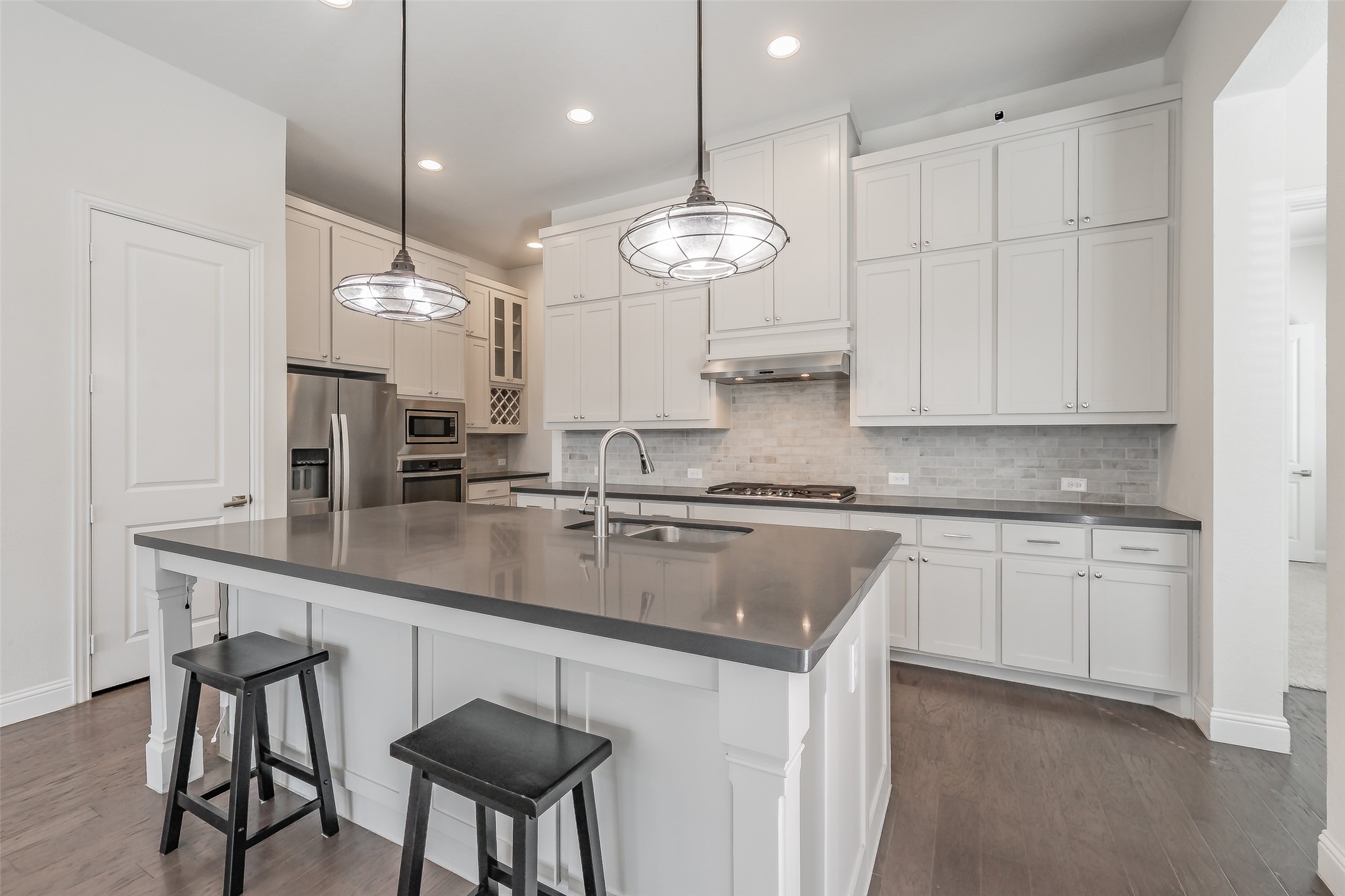8075 Sunflower Lane, Dallas, TX, 75252