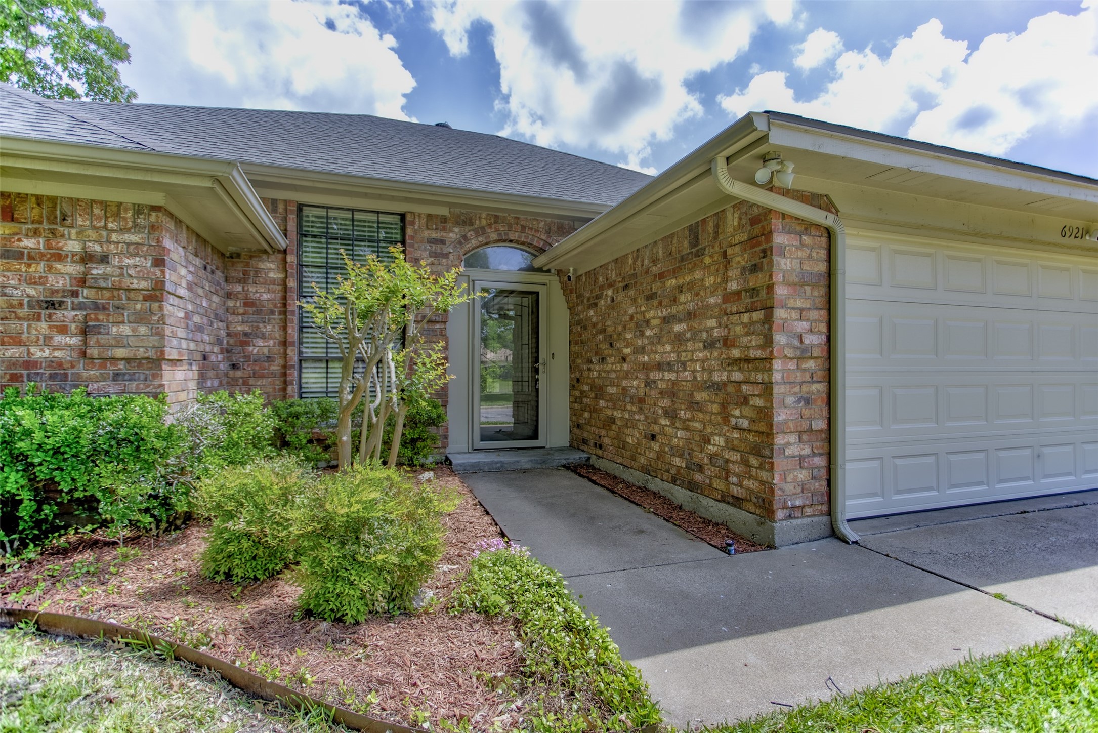 6921 Weatherwood Road, Fort Worth, TX, 76133