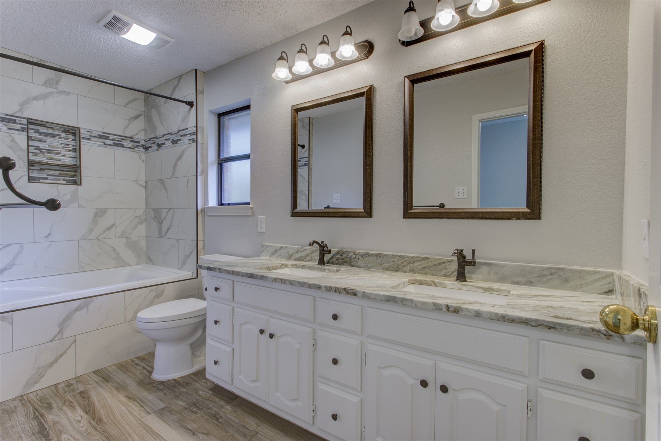 6921 Weatherwood Road, Fort Worth, TX, 76133