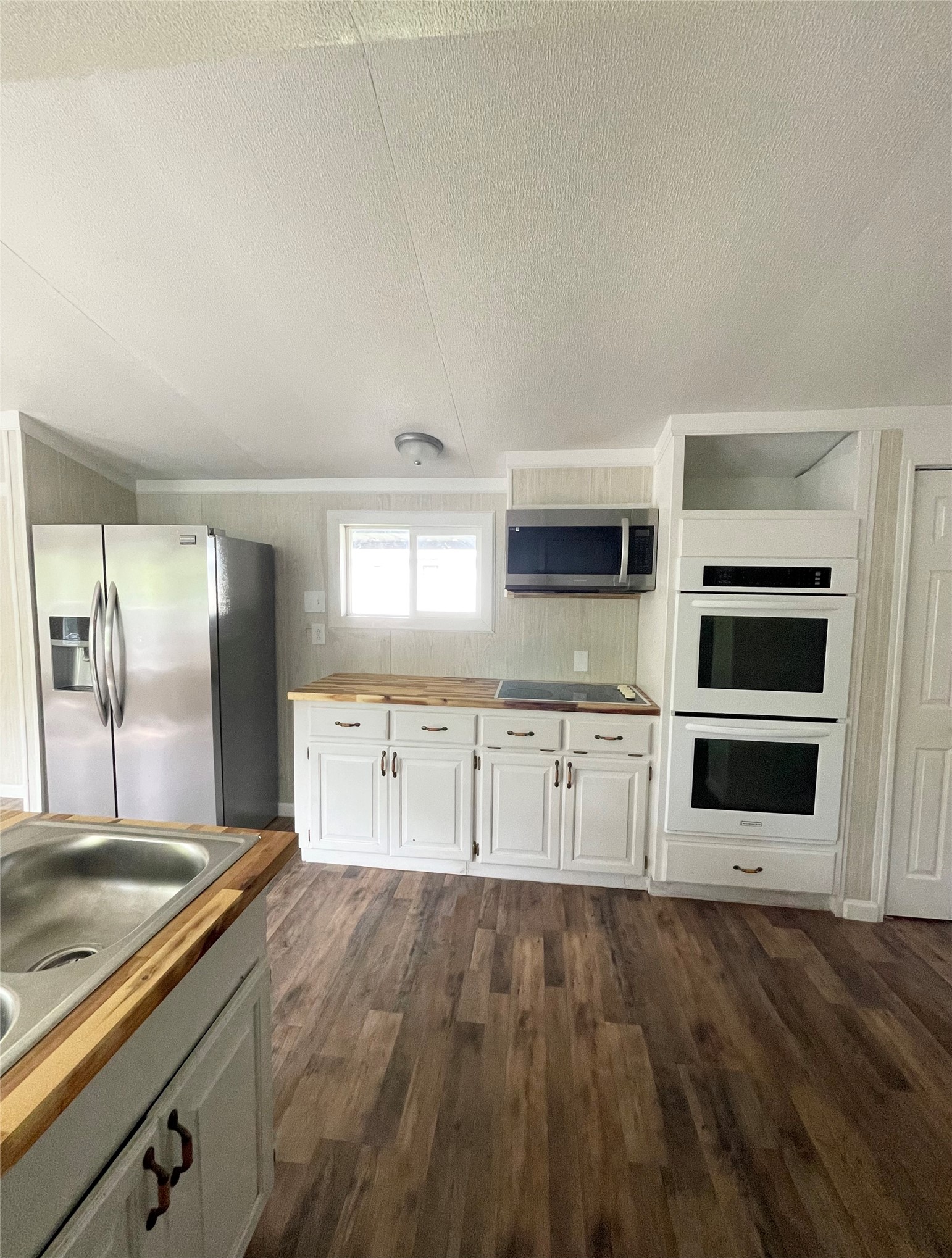 433 Capricorn Drive, Granbury, TX, 76049