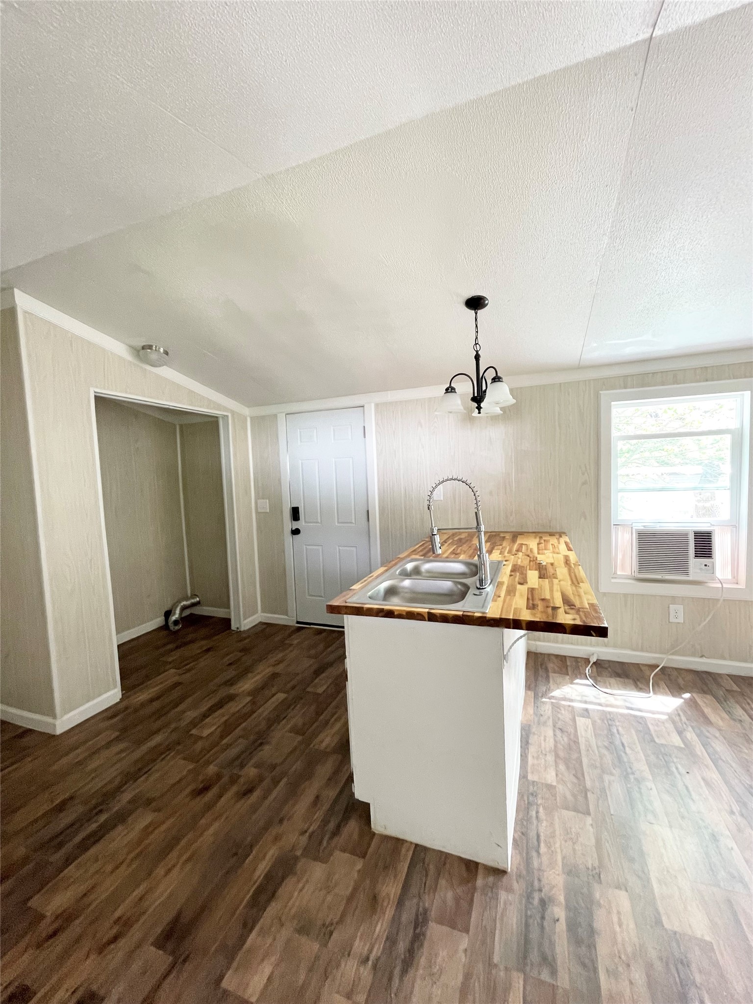 433 Capricorn Drive, Granbury, TX, 76049