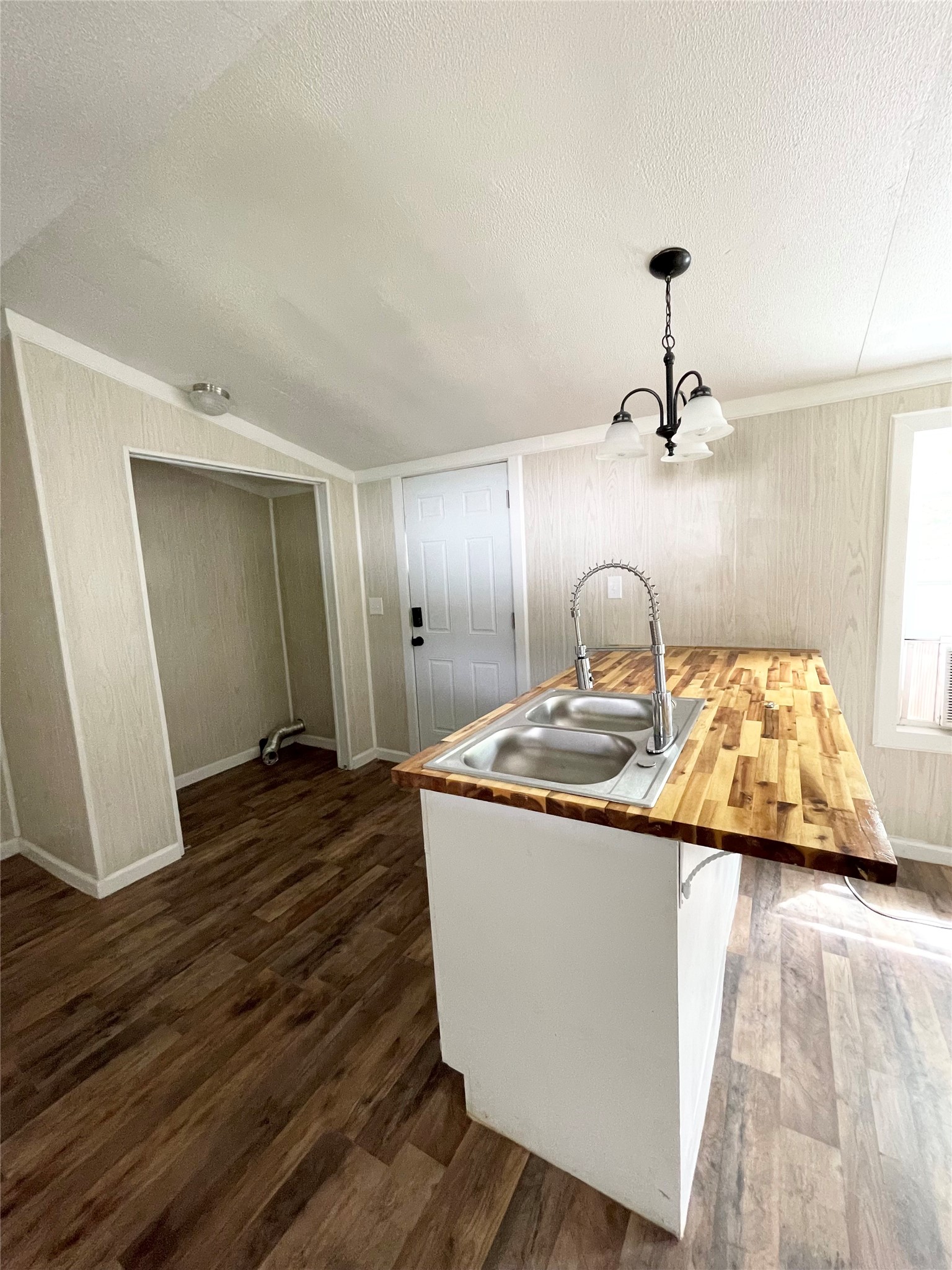 433 Capricorn Drive, Granbury, TX, 76049