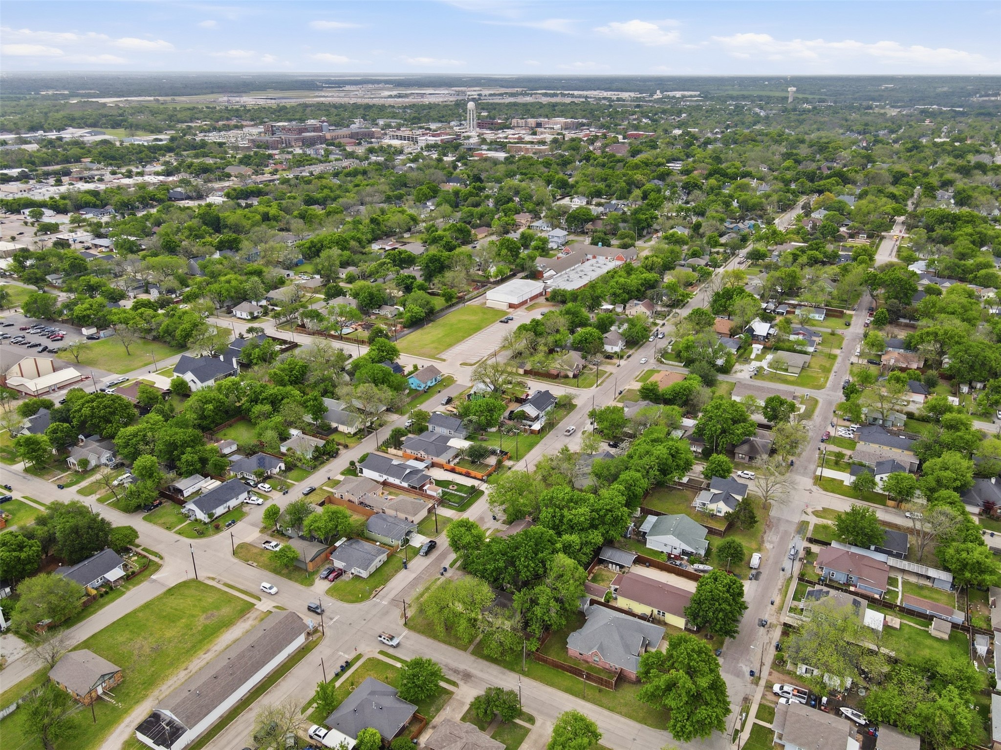 1207 N College Street, Mckinney, TX, 75069
