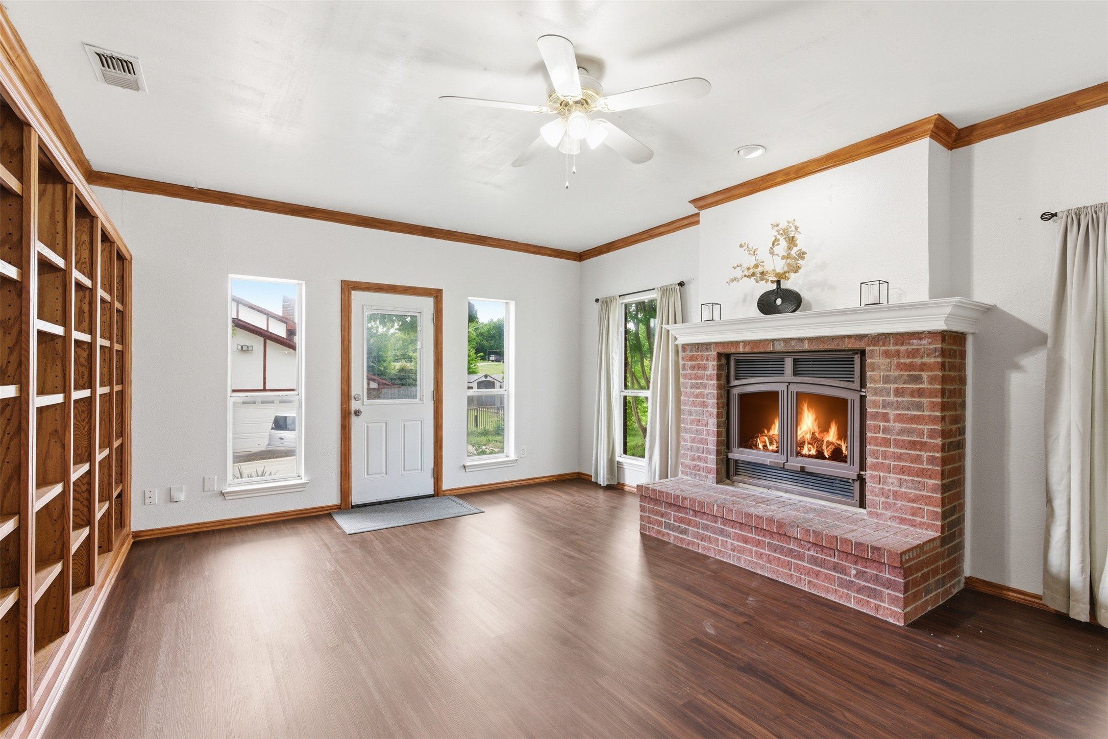 1913 W Arbor Rose Drive, Grand Prairie, TX, 75050