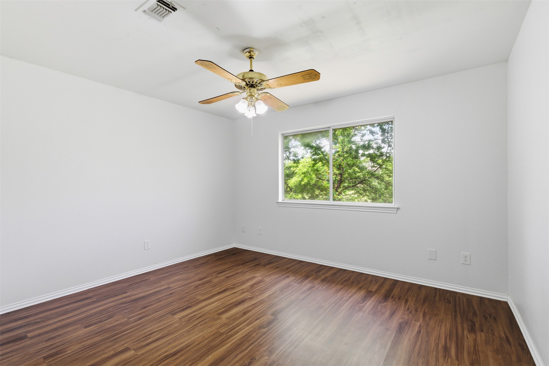 1913 W Arbor Rose Drive, Grand Prairie, TX, 75050