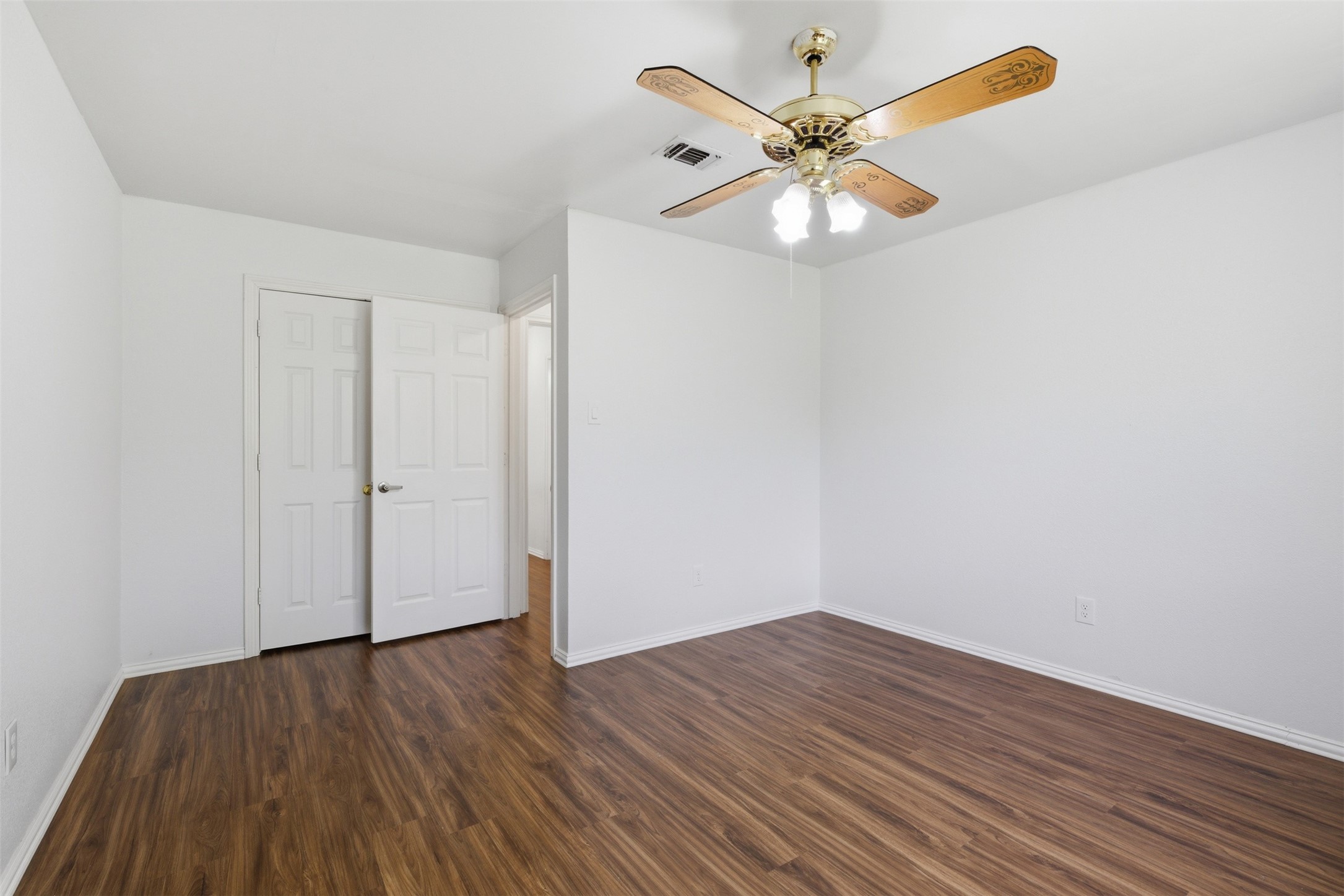 1913 W Arbor Rose Drive, Grand Prairie, TX, 75050