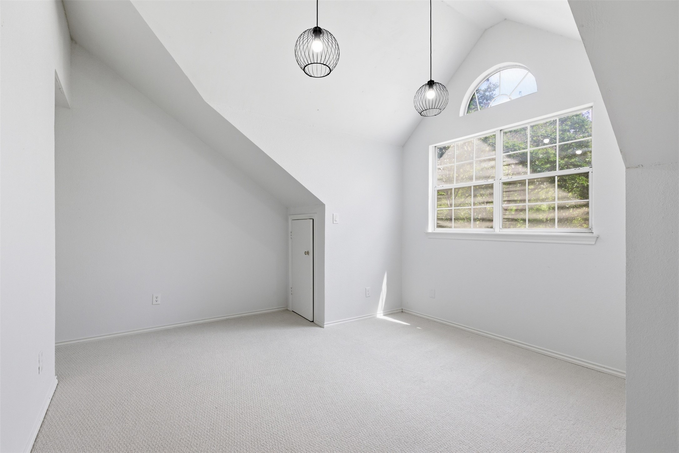 1913 W Arbor Rose Drive, Grand Prairie, TX, 75050