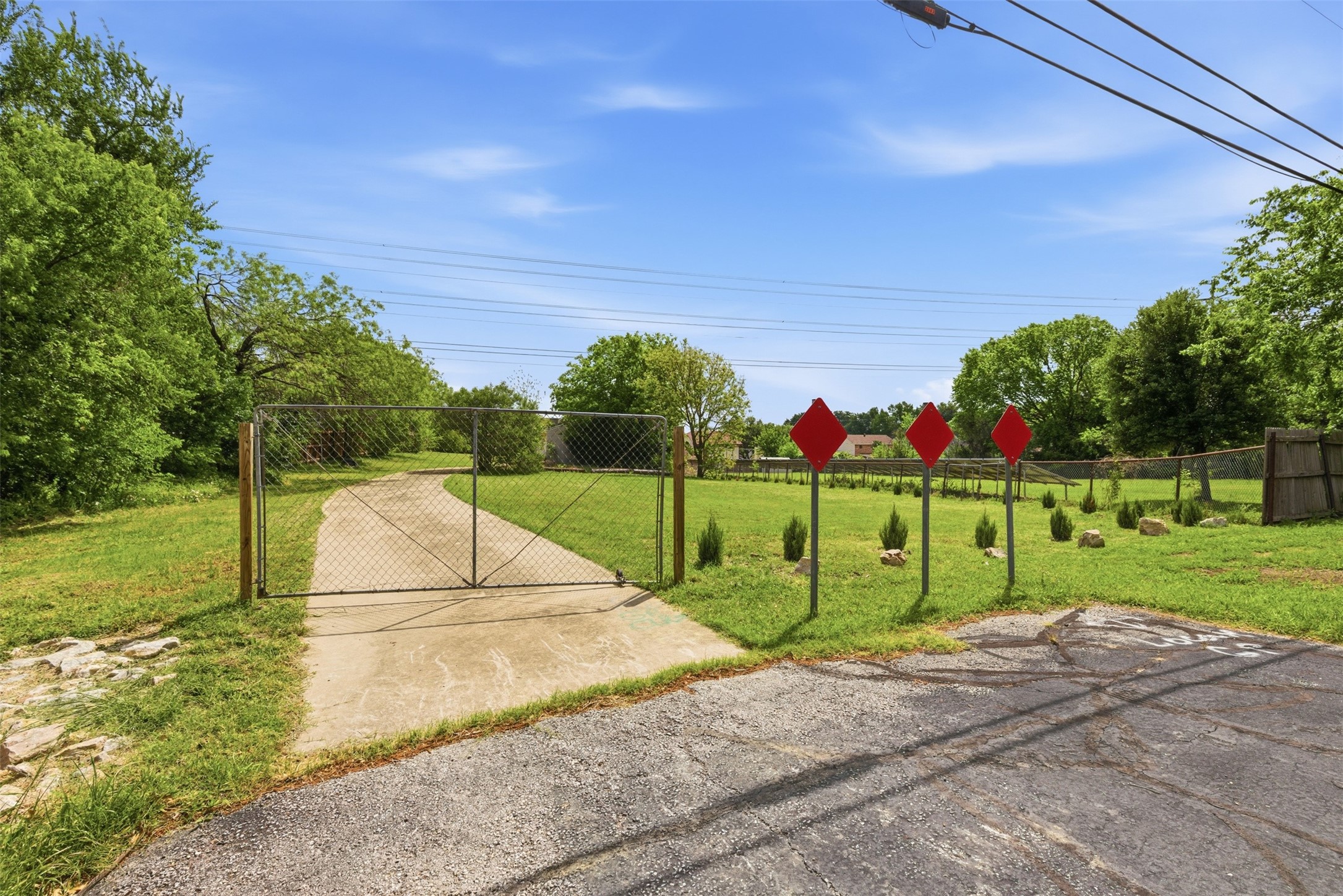 1913 W Arbor Rose Drive, Grand Prairie, TX, 75050