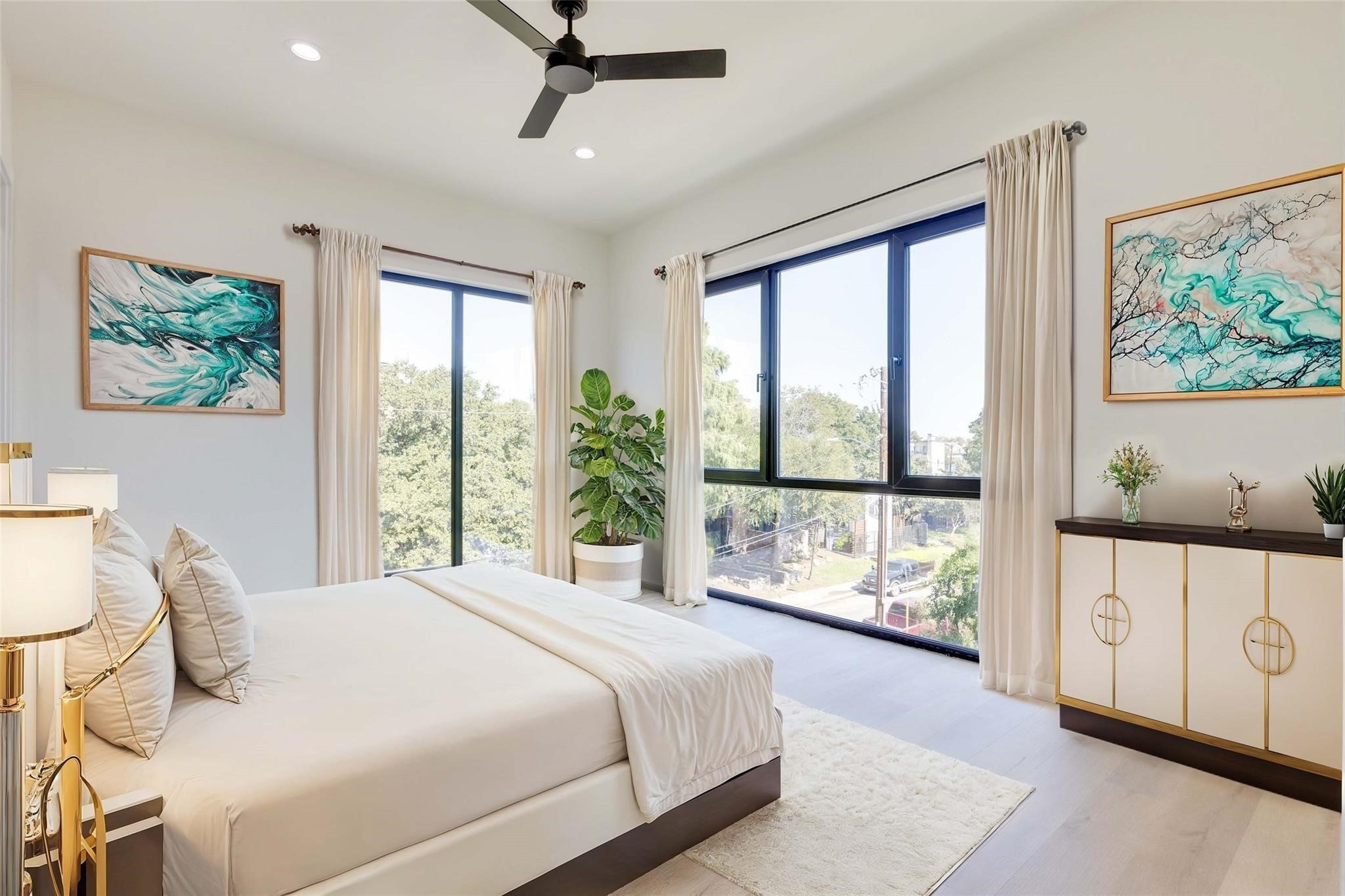 4206 Cabell Drive, Dallas, TX, 75204
