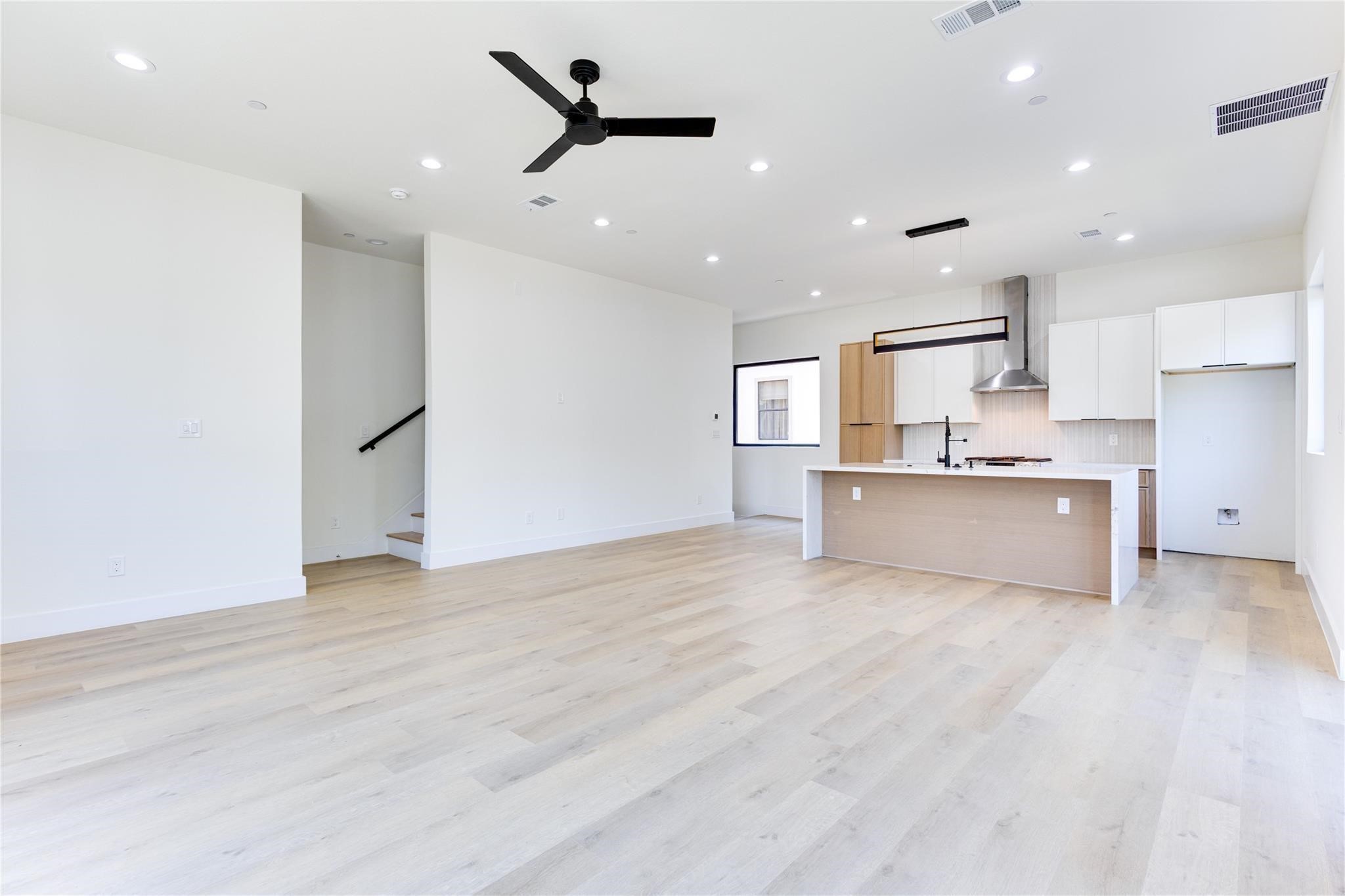 4206 Cabell Drive, Dallas, TX, 75204