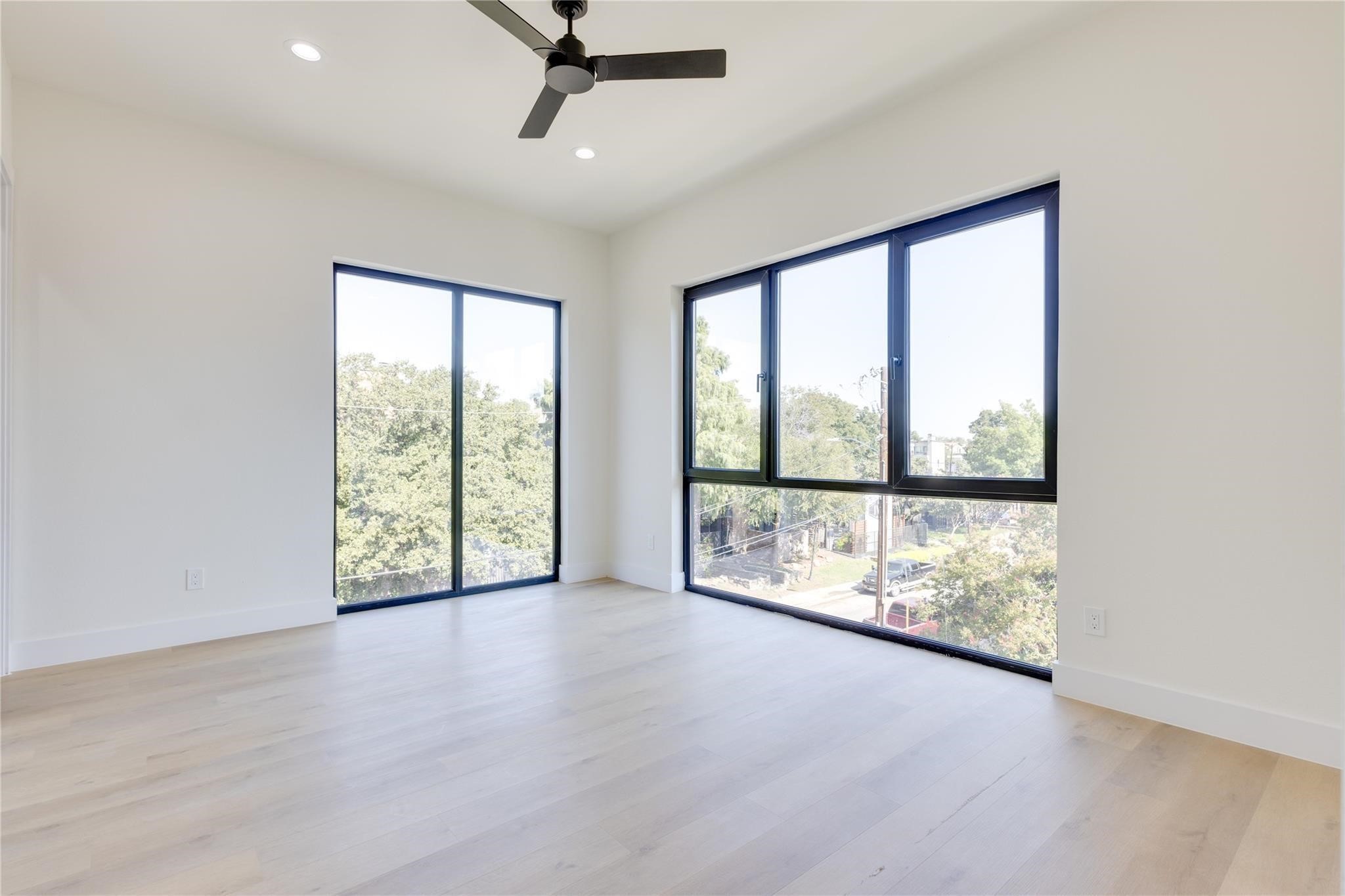 4206 Cabell Drive, Dallas, TX, 75204