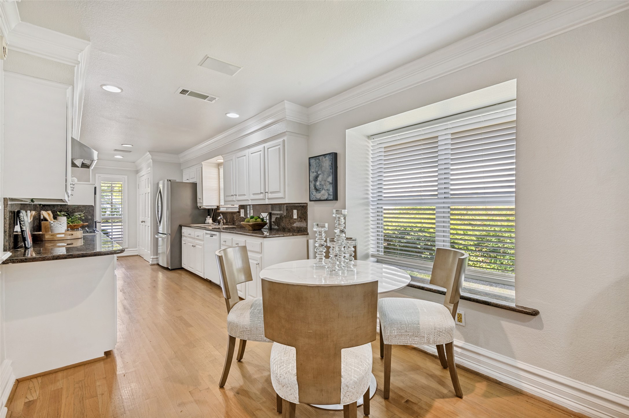 5322 W Mockingbird Lane, Dallas, TX, 75209