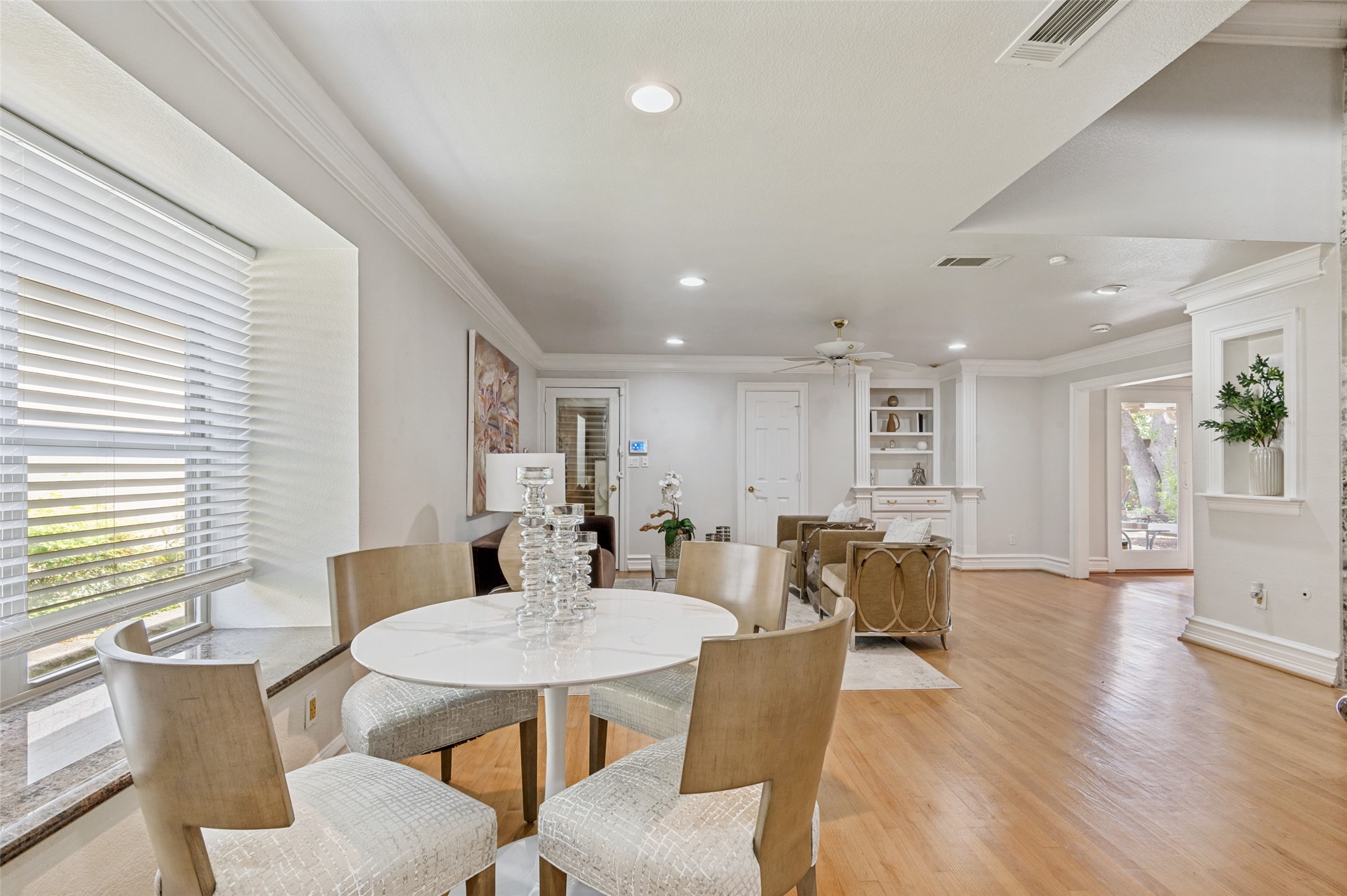 5322 W Mockingbird Lane, Dallas, TX, 75209