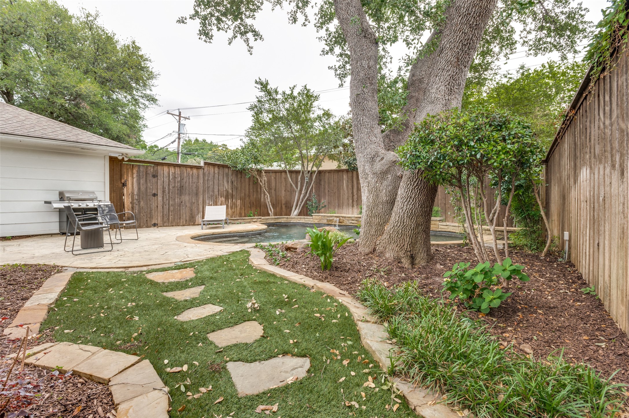 5322 W Mockingbird Lane, Dallas, TX, 75209