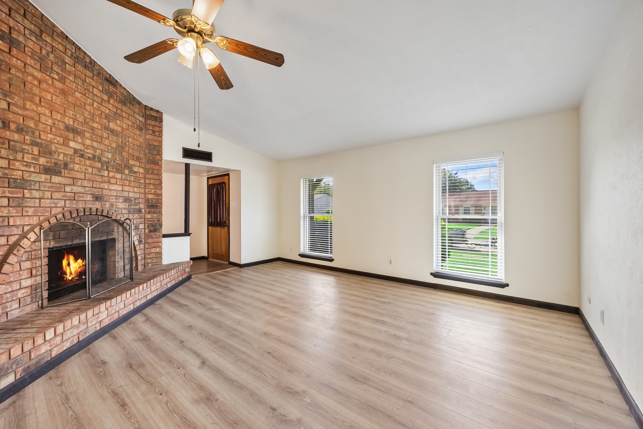 729 Via Altos, Mesquite, TX, 75150
