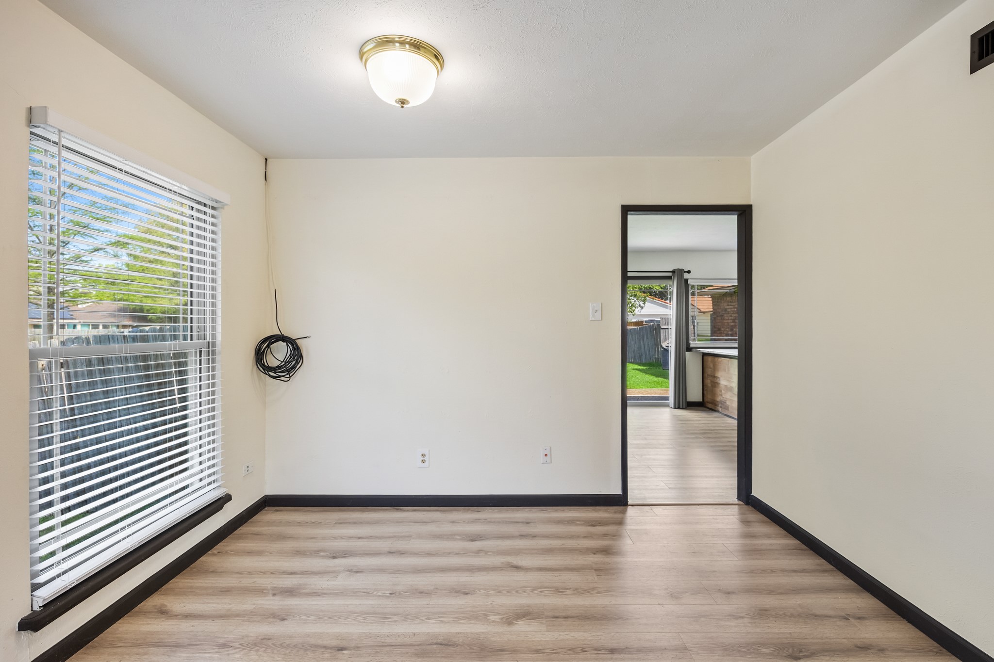 729 Via Altos, Mesquite, TX, 75150