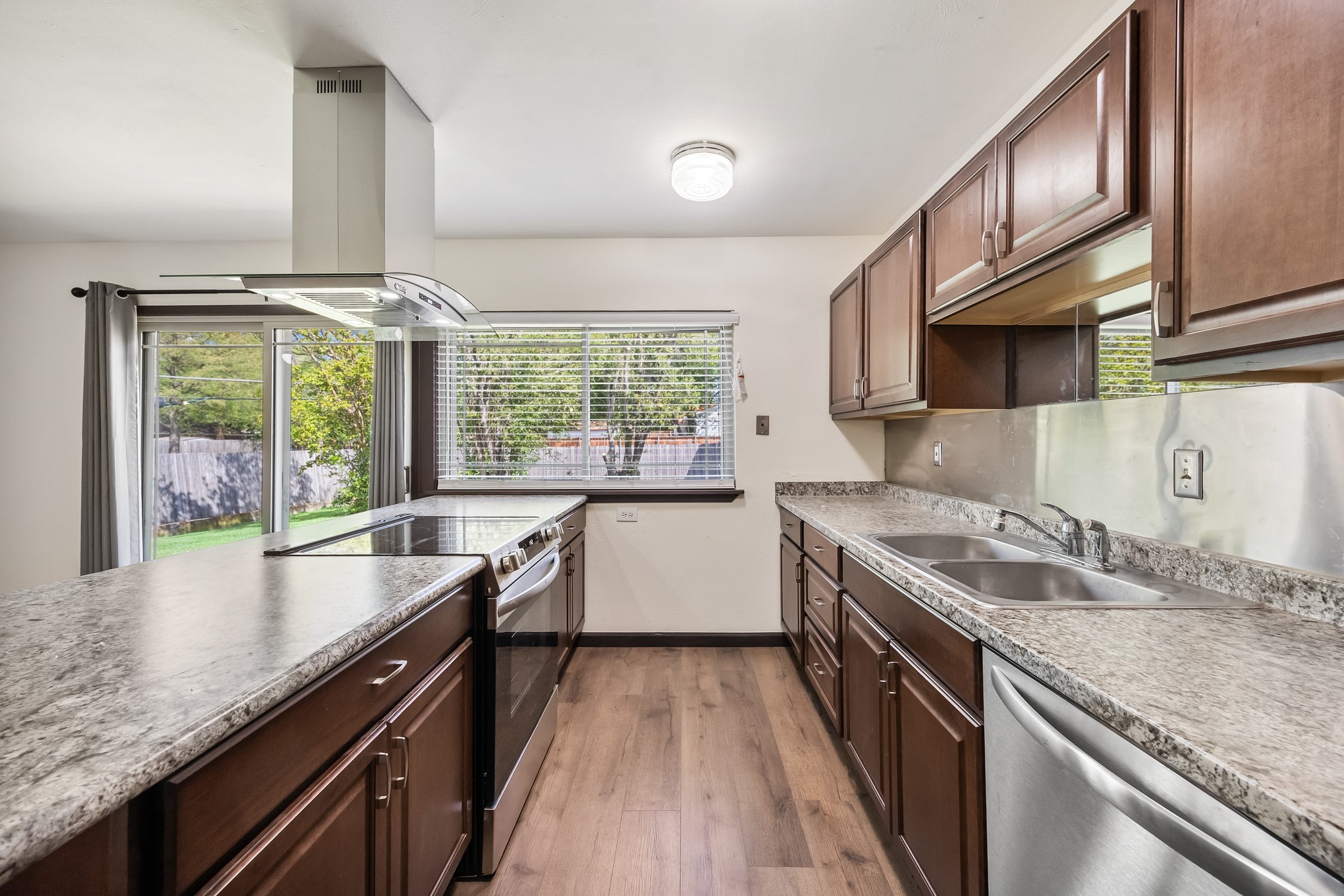 729 Via Altos, Mesquite, TX, 75150