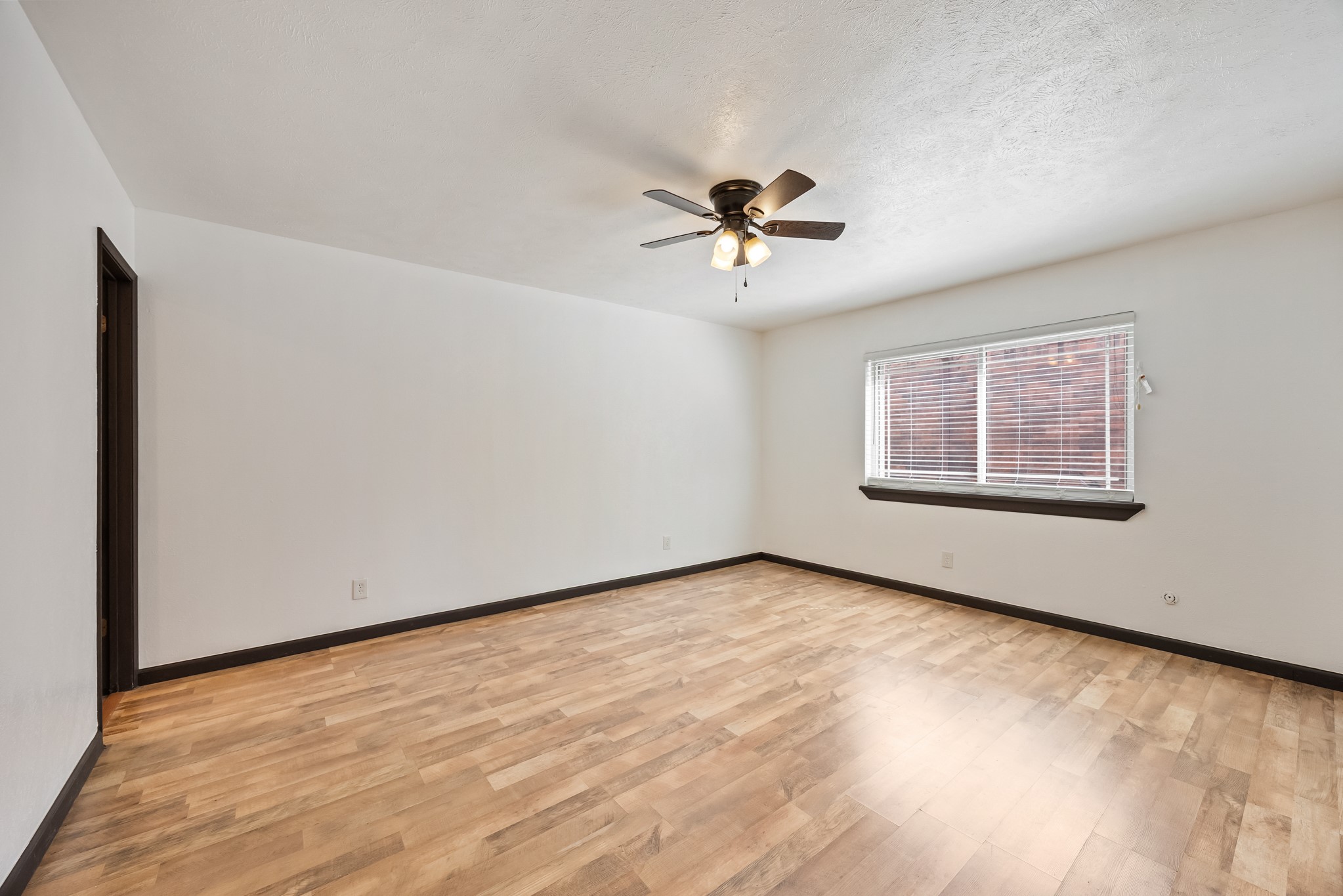 729 Via Altos, Mesquite, TX, 75150