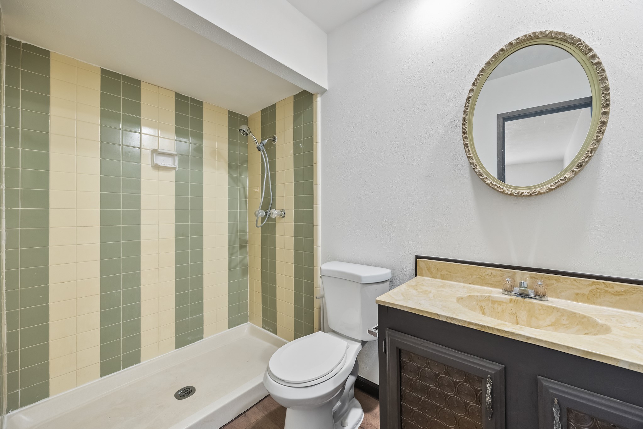 729 Via Altos, Mesquite, TX, 75150