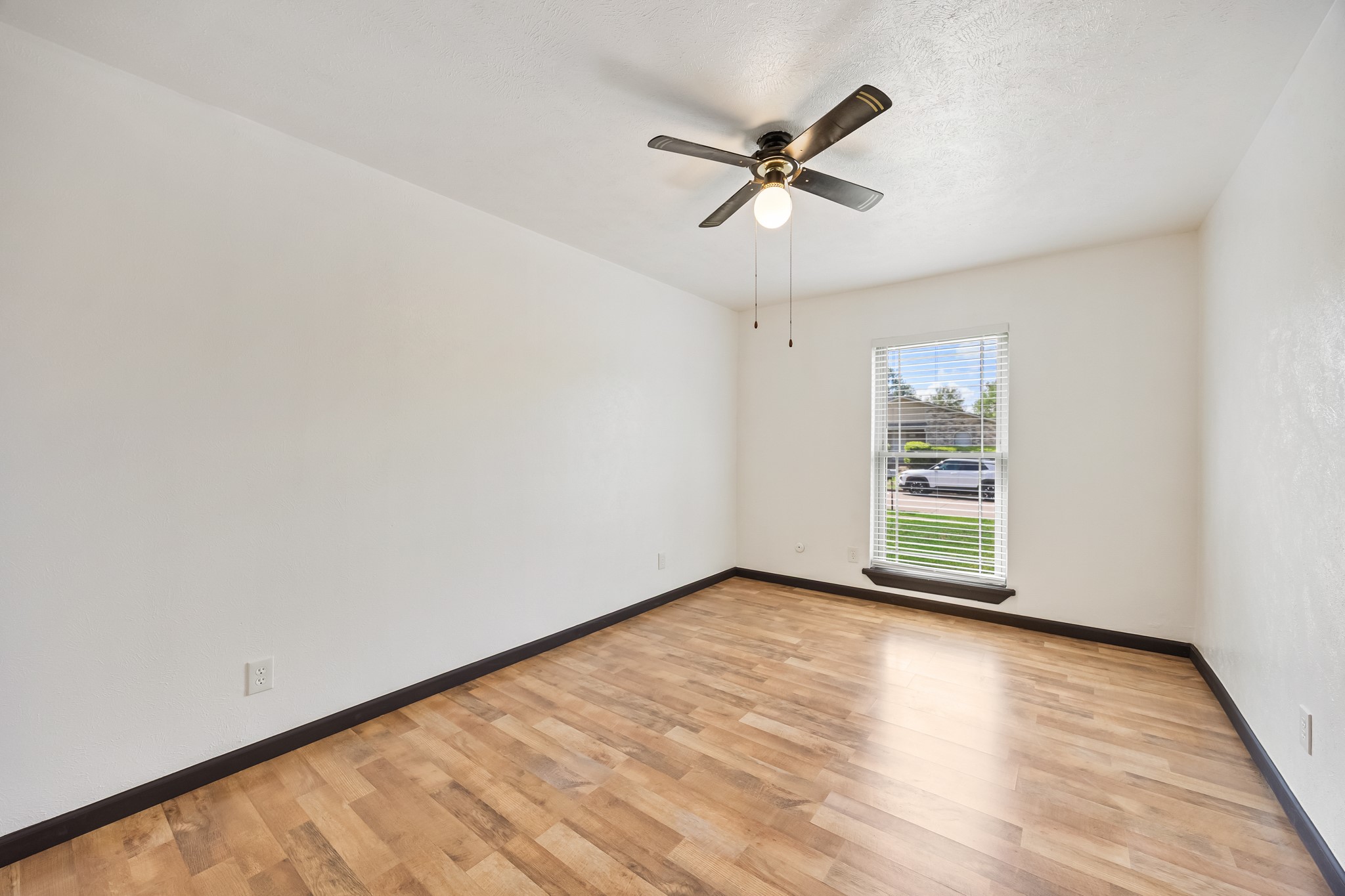 729 Via Altos, Mesquite, TX, 75150