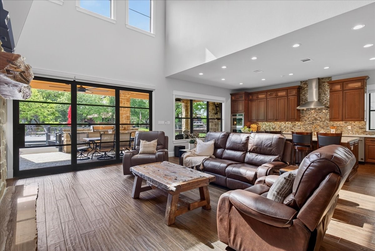 2005 Emma Drive, Tool, TX, 75143