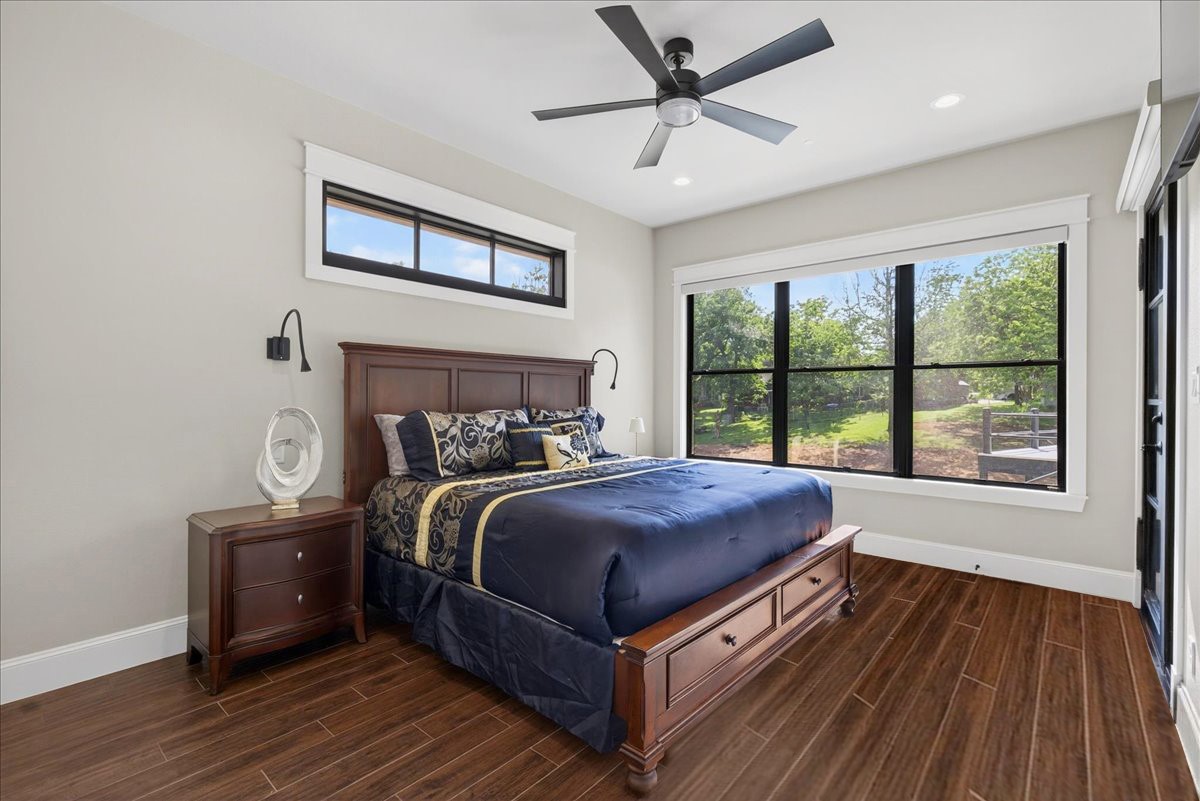 2005 Emma Drive, Tool, TX, 75143