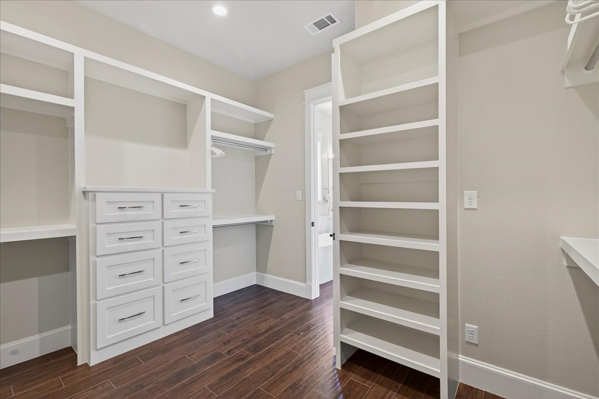 2005 Emma Drive, Tool, TX, 75143