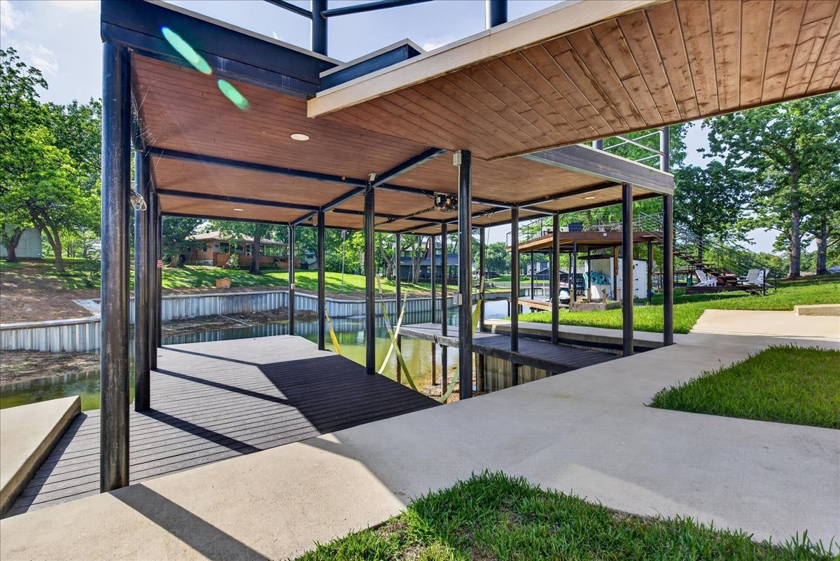 2005 Emma Drive, Tool, TX, 75143