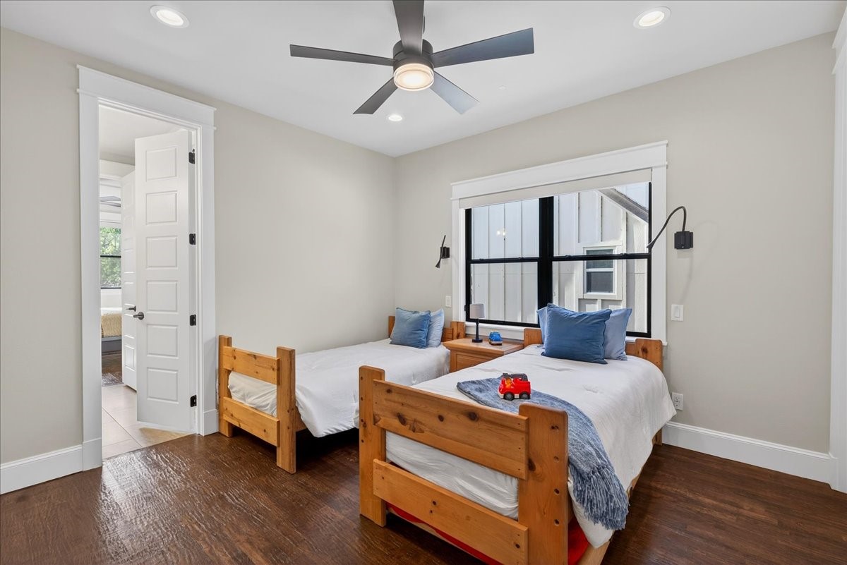 2005 Emma Drive, Tool, TX, 75143