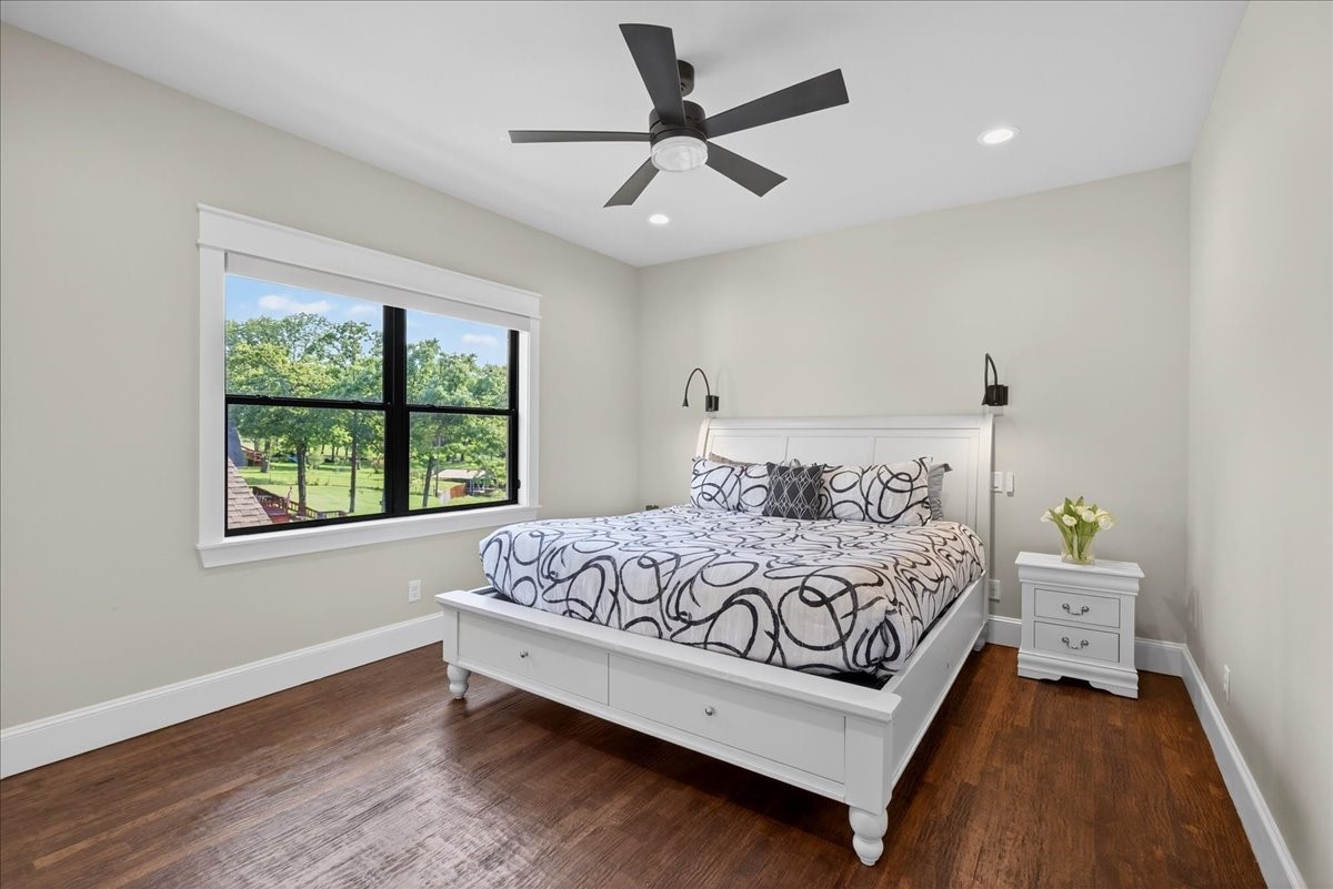 2005 Emma Drive, Tool, TX, 75143