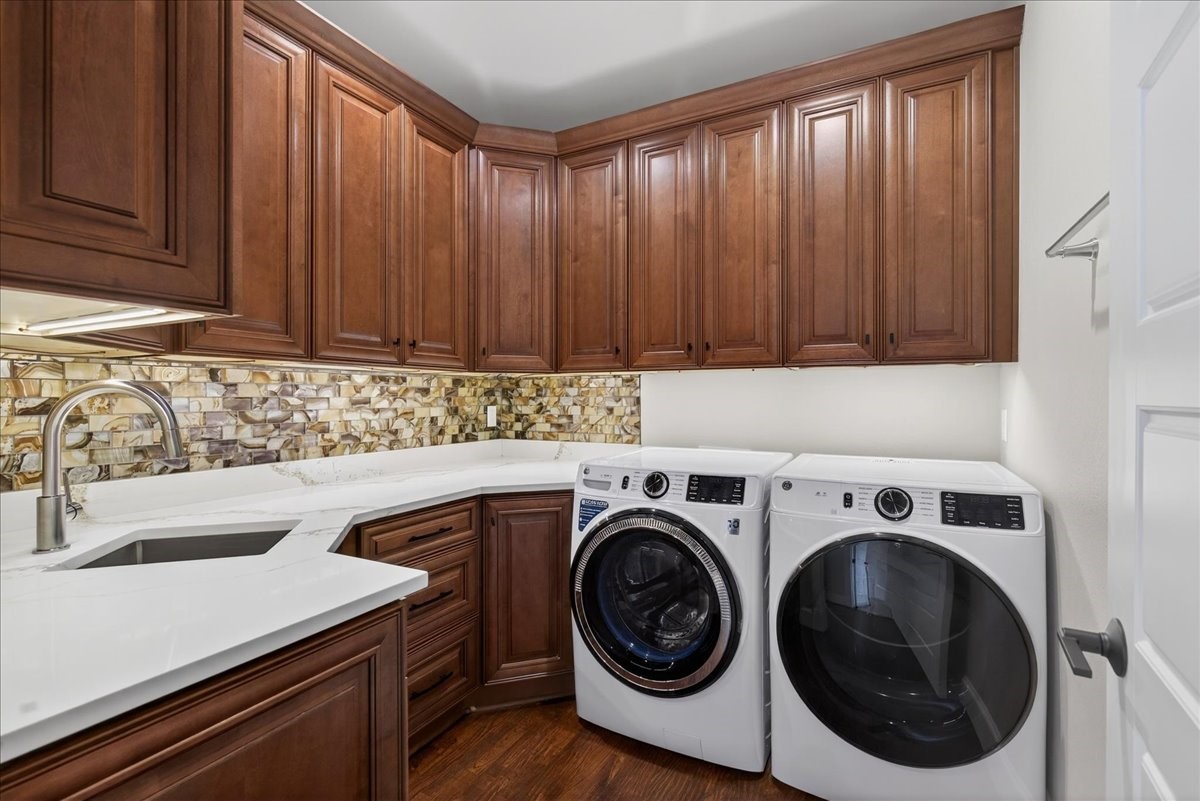 2005 Emma Drive, Tool, TX, 75143