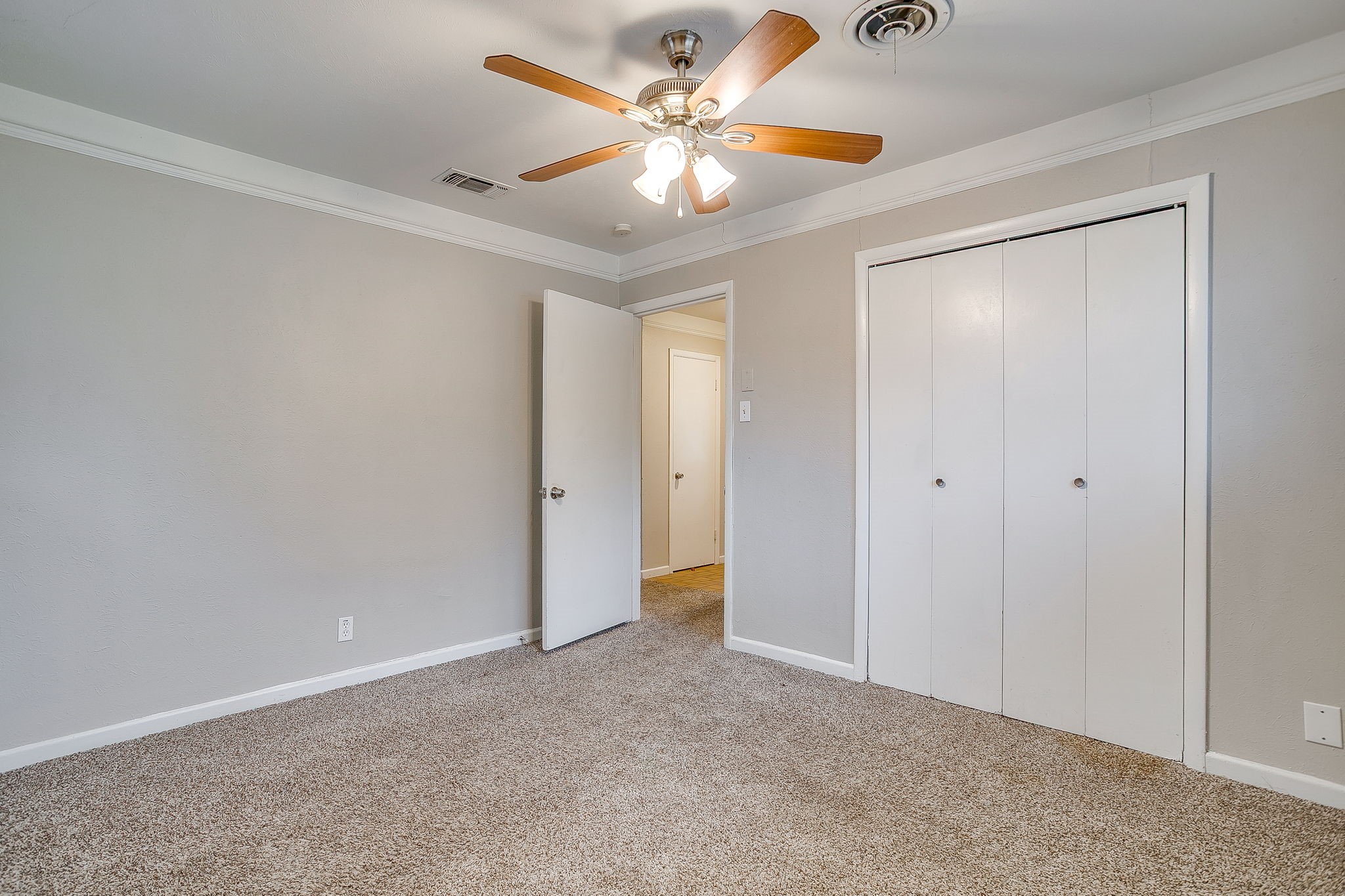 2008 Terbet Lane, Fort Worth, TX, 76112
