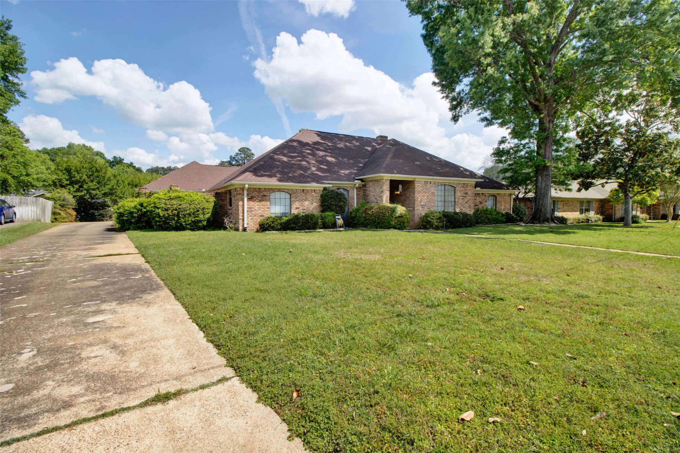 902 Kingsbury Court, Longview, TX, 75604