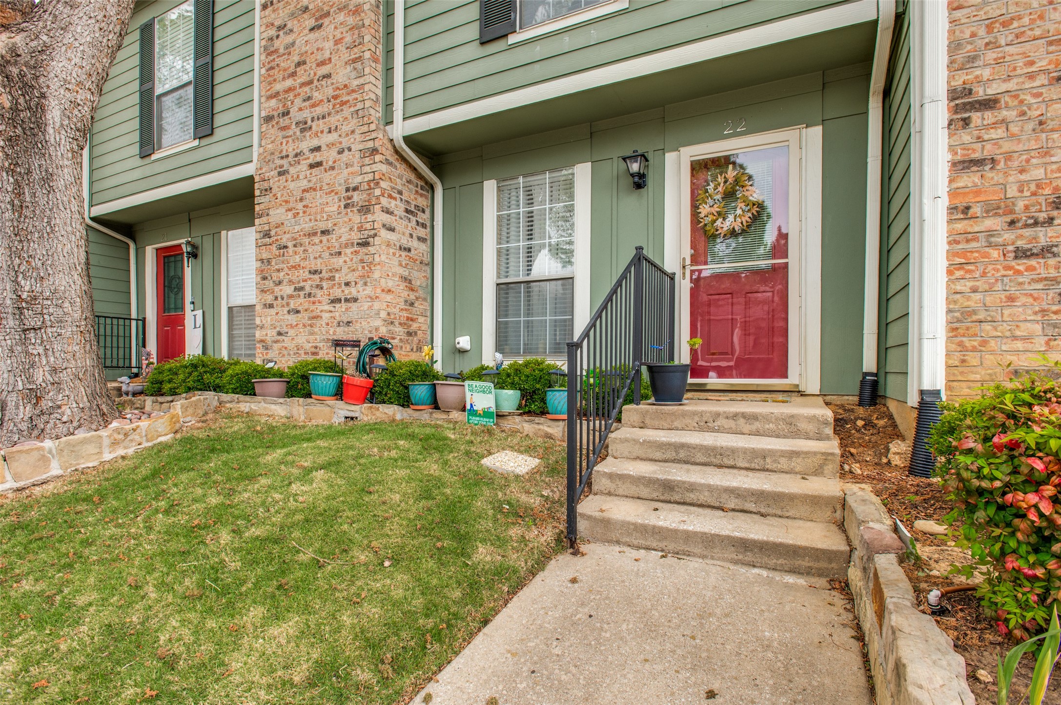 22 Abbey Road, Euless, TX, 76039