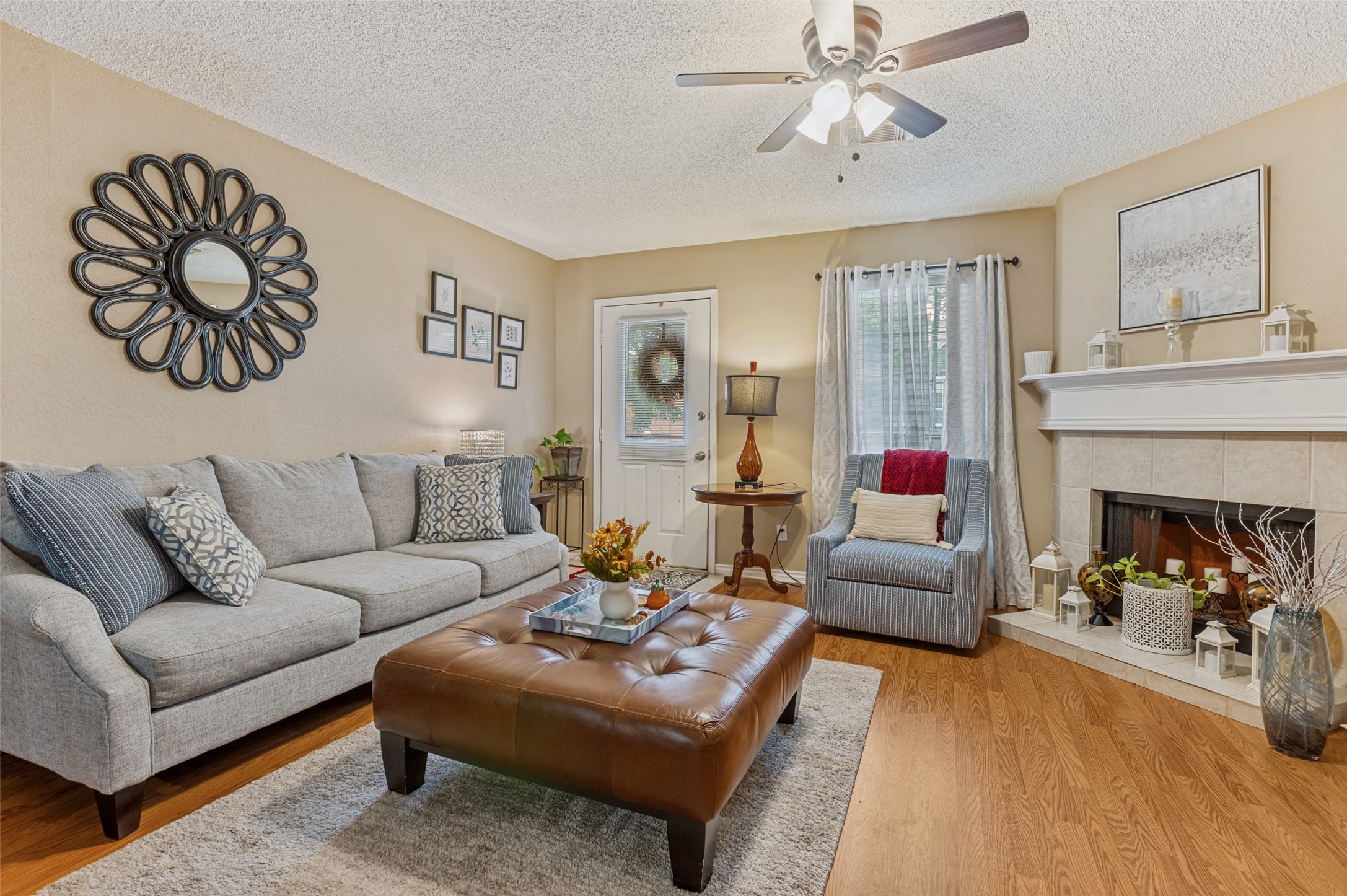 22 Abbey Road, Euless, TX, 76039