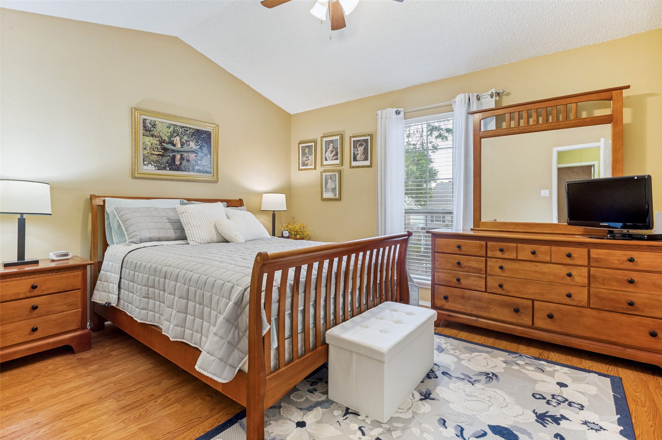 22 Abbey Road, Euless, TX, 76039