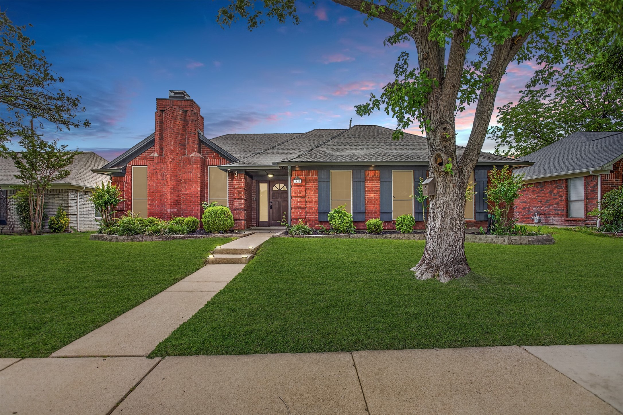 Property photo 01 of 1618 Crosshaven Drive, Lewisville, TX 75077 | MLS #21236437