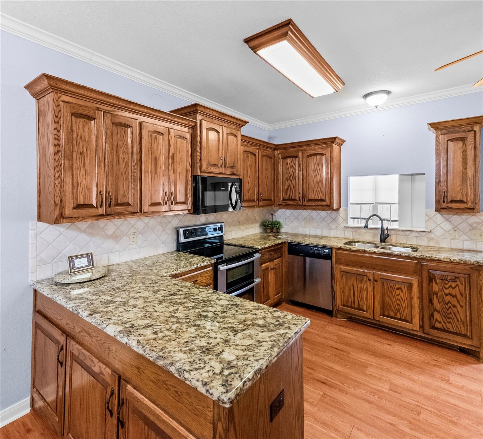 32 North Shore Circle, Waco, TX, 76708