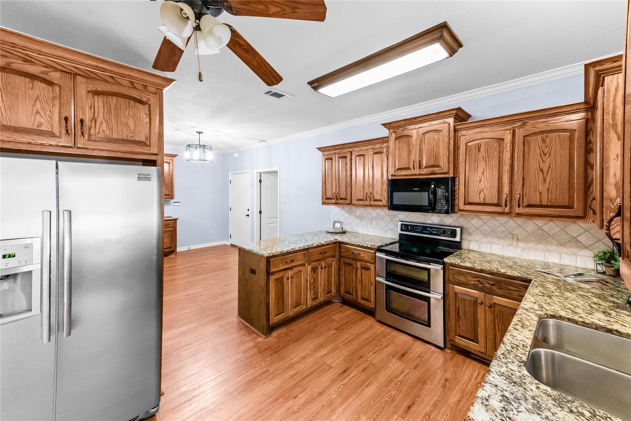 32 North Shore Circle, Waco, TX, 76708