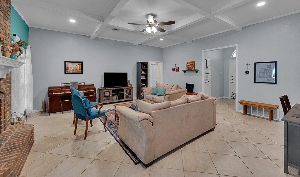 1060 Cheyenne Trail, Hewitt, TX, 76643