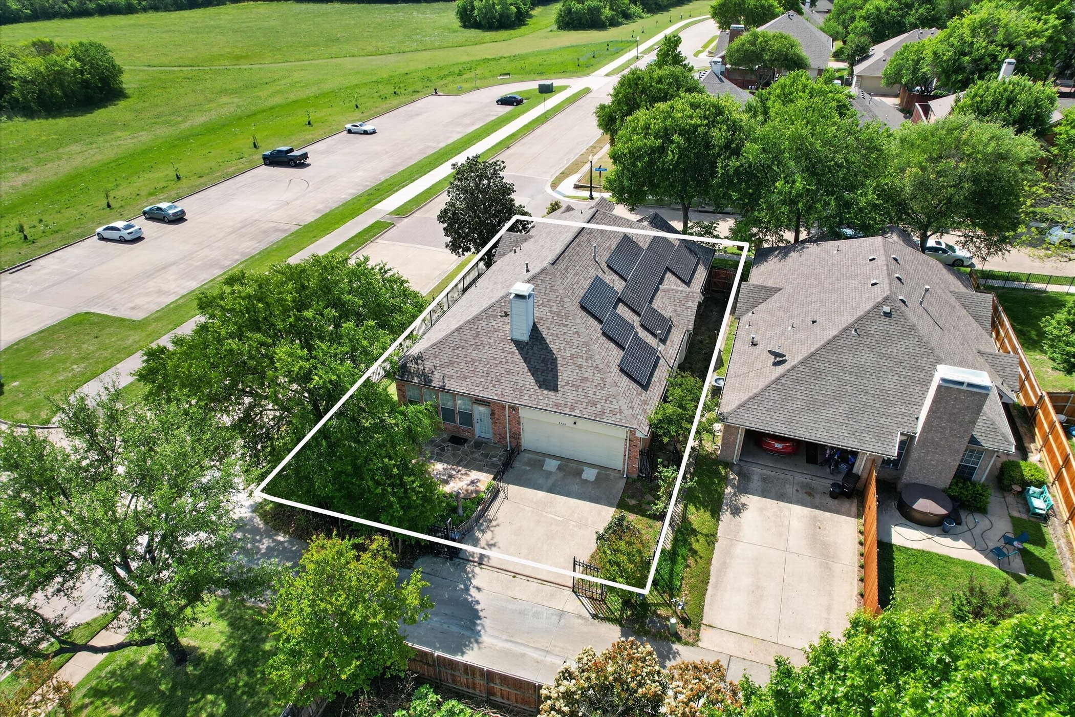 Property photo 02 of 3500 Christopher Lane, Richardson, TX 75082 | MLS #21236598