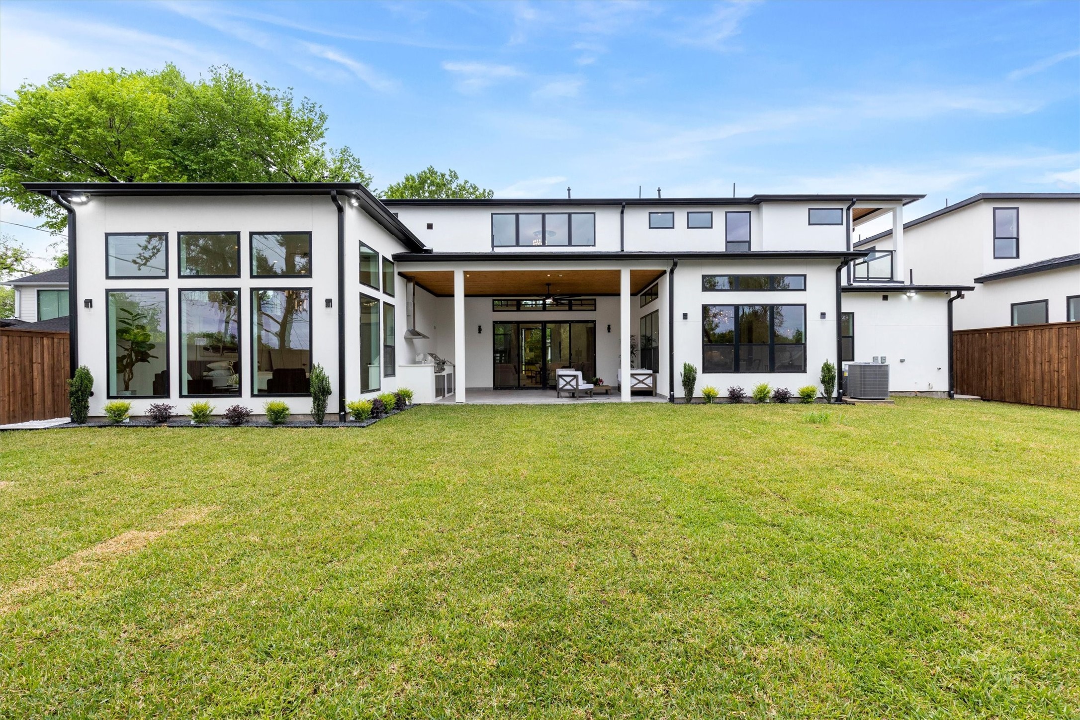 9434 Biscayne Boulevard, Dallas, TX, 75218