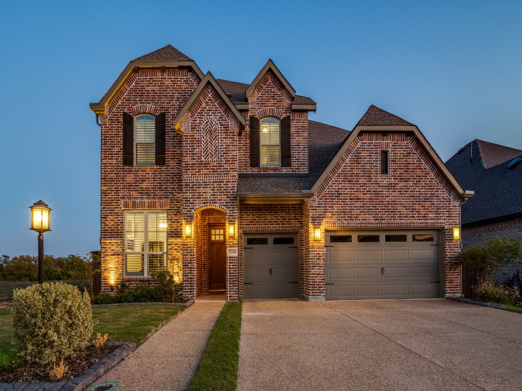 Property photo 01 of 721 Huffines Boulevard, Wylie, TX 75098 | MLS #21236771