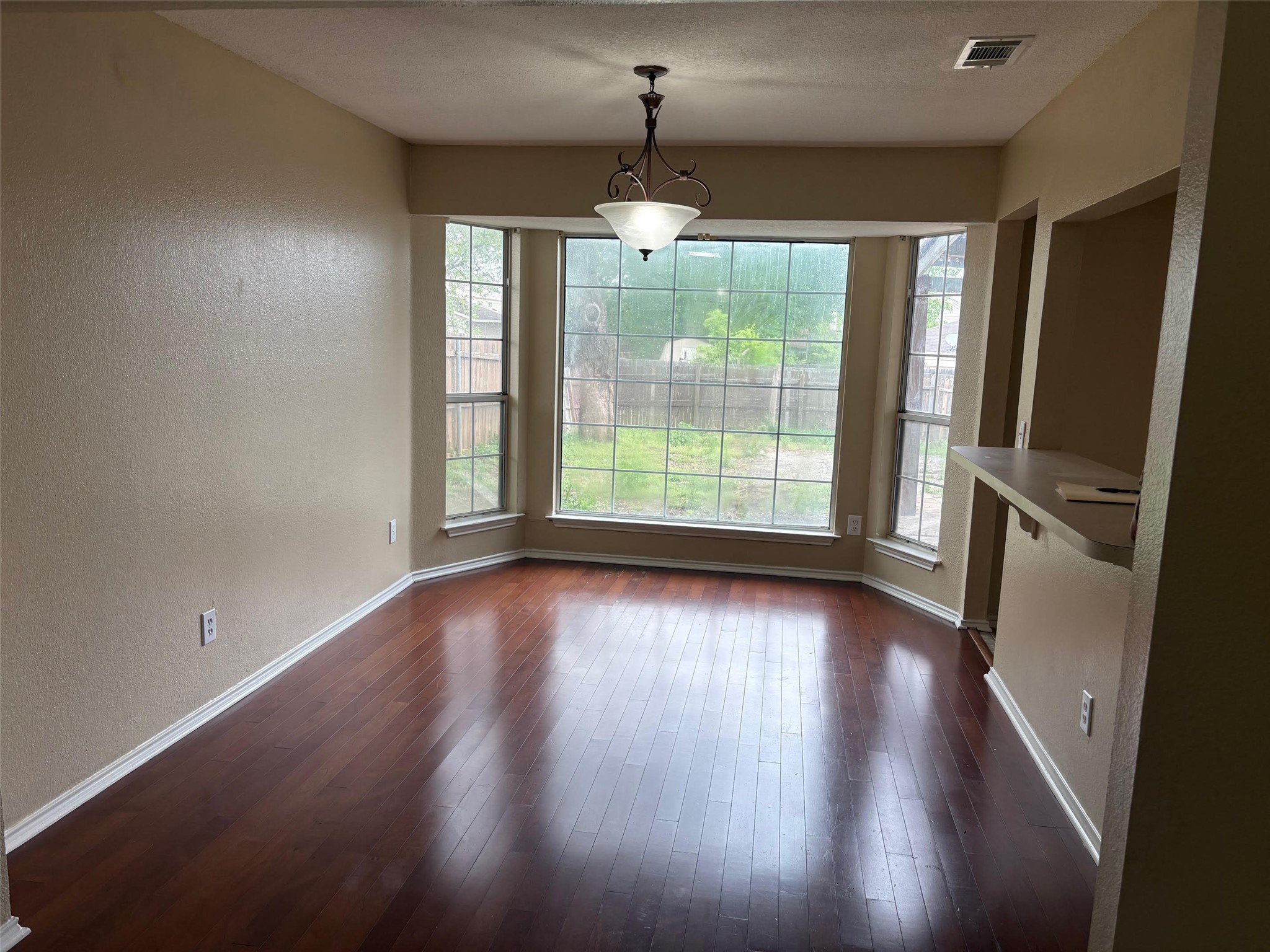 320 W Williams Street, Cedar Hill, TX, 75104